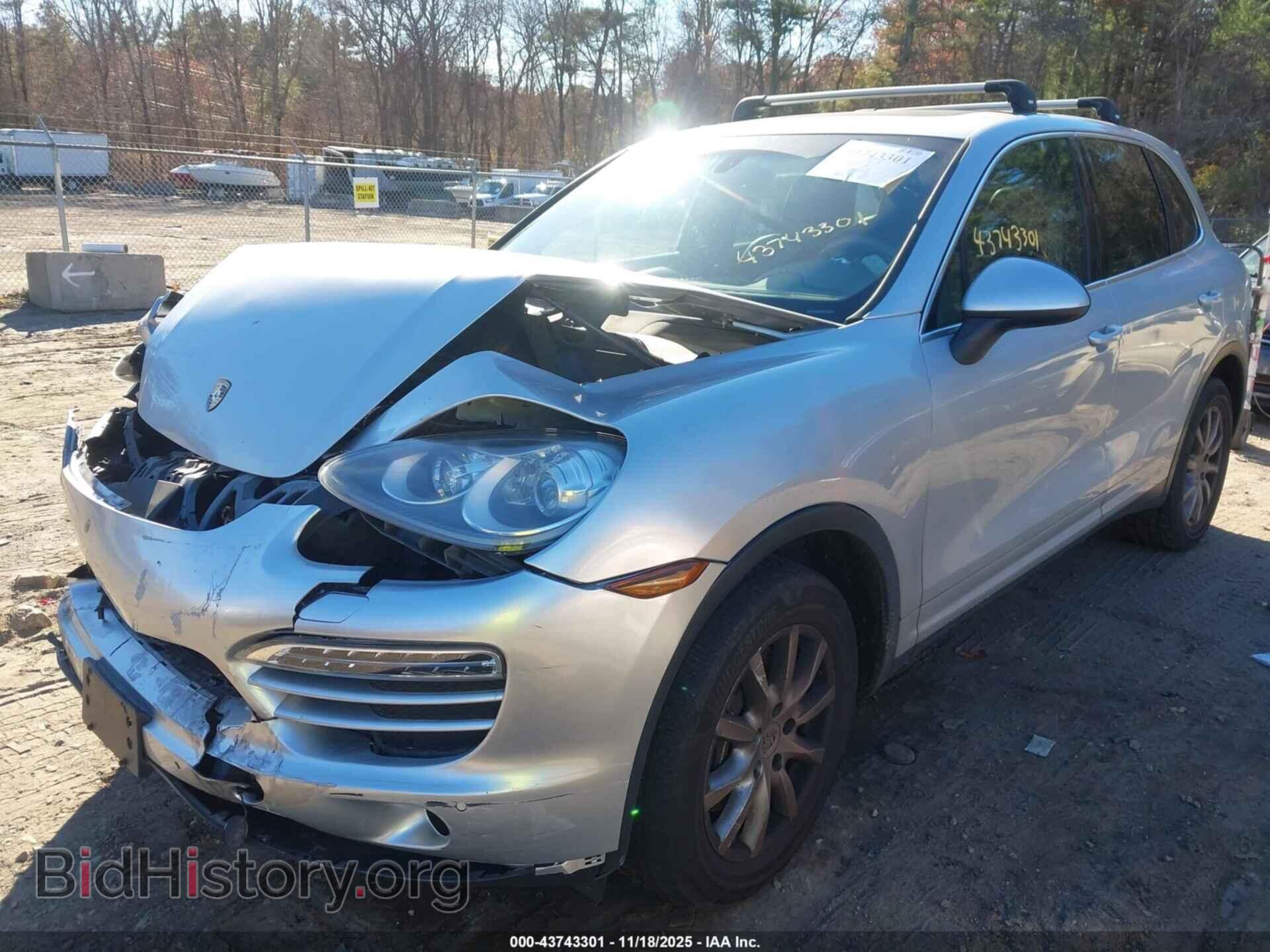 2013 PORSCHE CAYENNE - VIN: WP1AA2A28DLA11909 - Фото 2