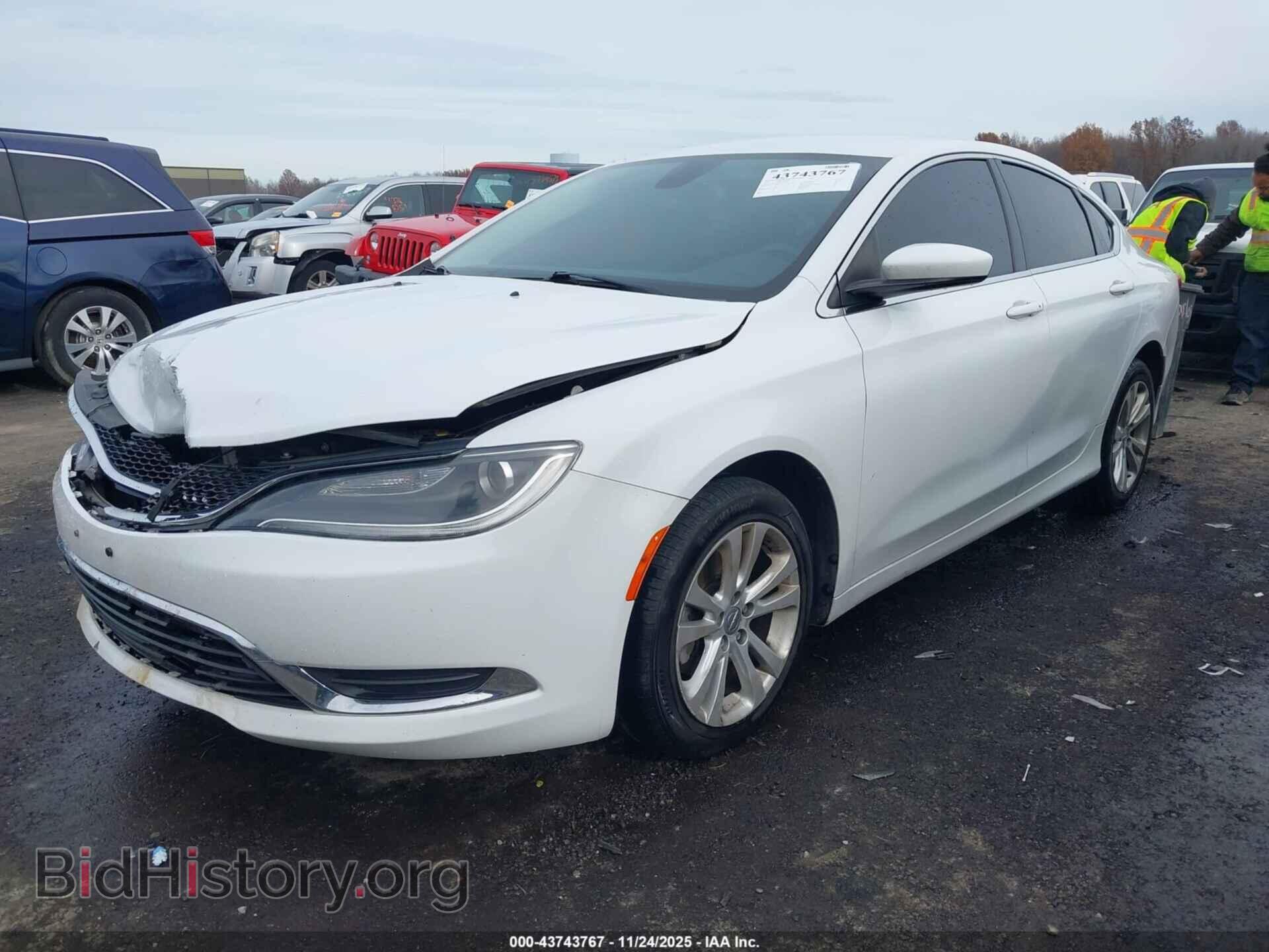 2015 CHRYSLER 200 - VIN: 1C3CCCAB9FN593301 - Фото 2