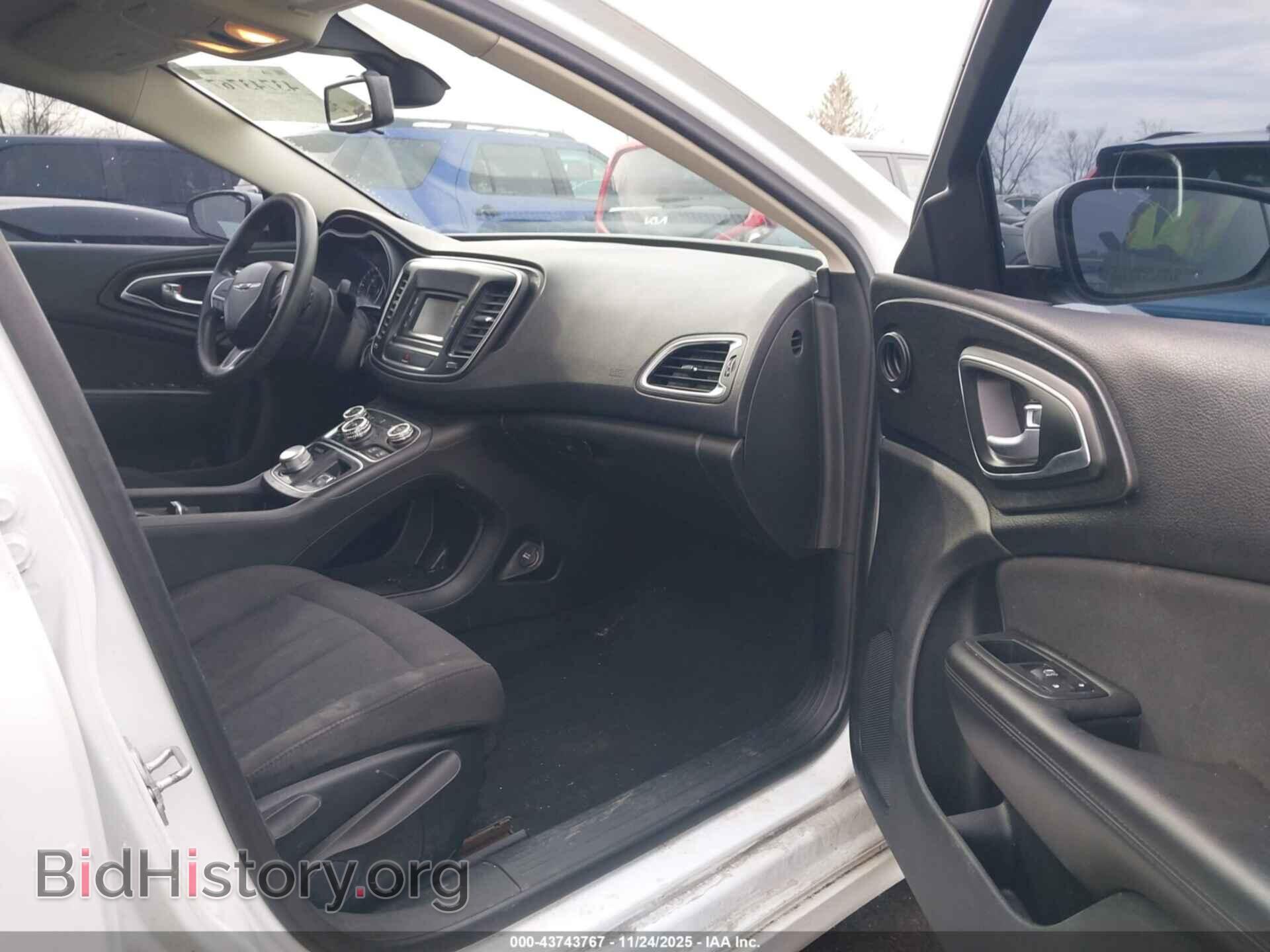 2015 CHRYSLER 200 - VIN: 1C3CCCAB9FN593301 - Фото 5