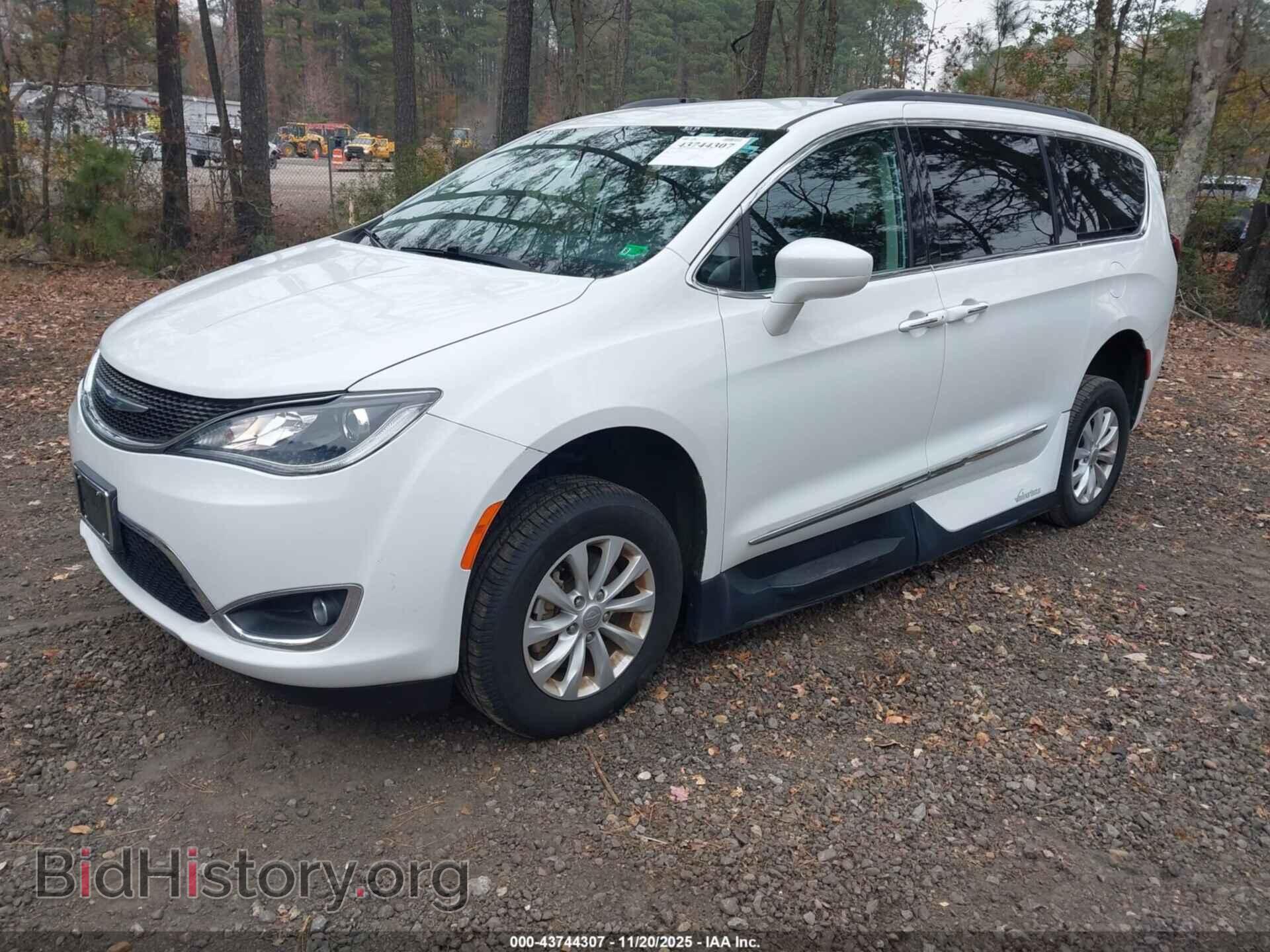 2017 CHRYSLER PACIFICA - VIN: 2C4RC1BG1HR526931 - Фото 2