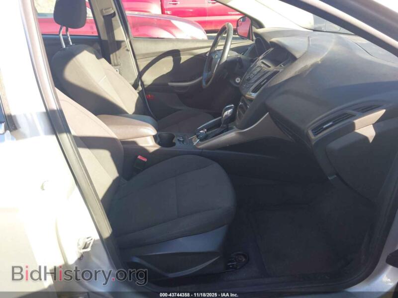 2012 Ford FOCUS (VIN 1FAHP3M22CL229185) — photo 5 of 11