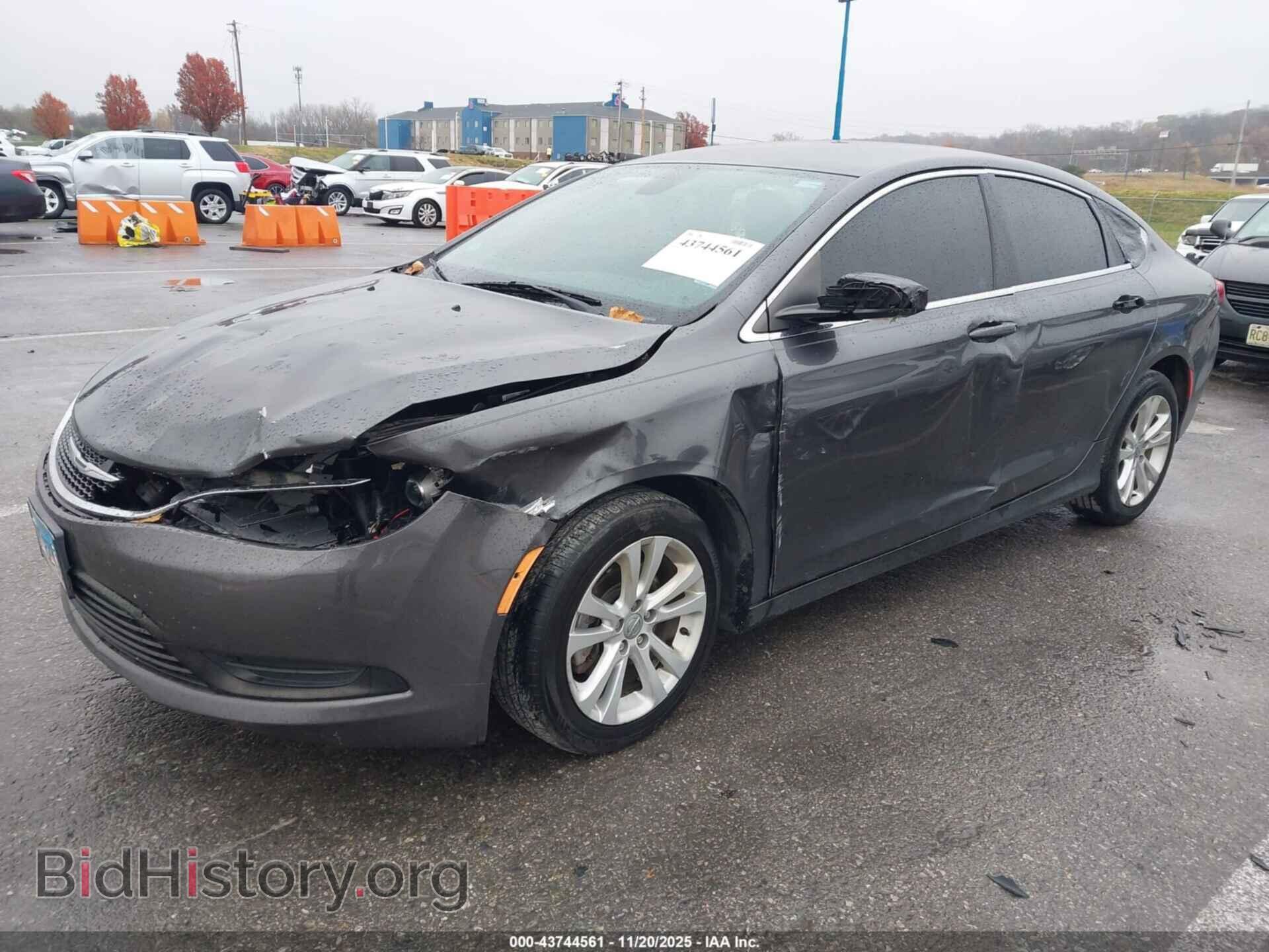 2017 CHRYSLER 200 - VIN: 1C3CCCFB3HN502938 - Фото 2