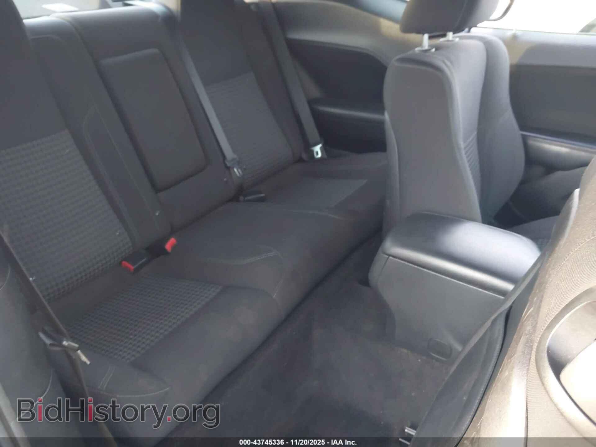 2015 DODGE CHALLENGER - VIN: 2C3CDZAT7FH775080 - Фото 8