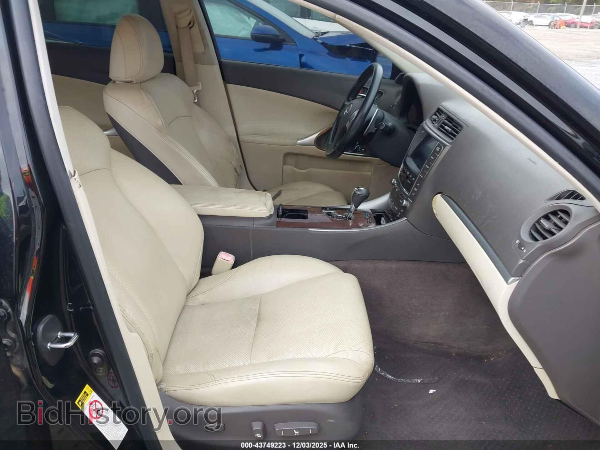 2011 LEXUS IS 250 - VIN: JTHBF5C28B5143915 - Photo 5