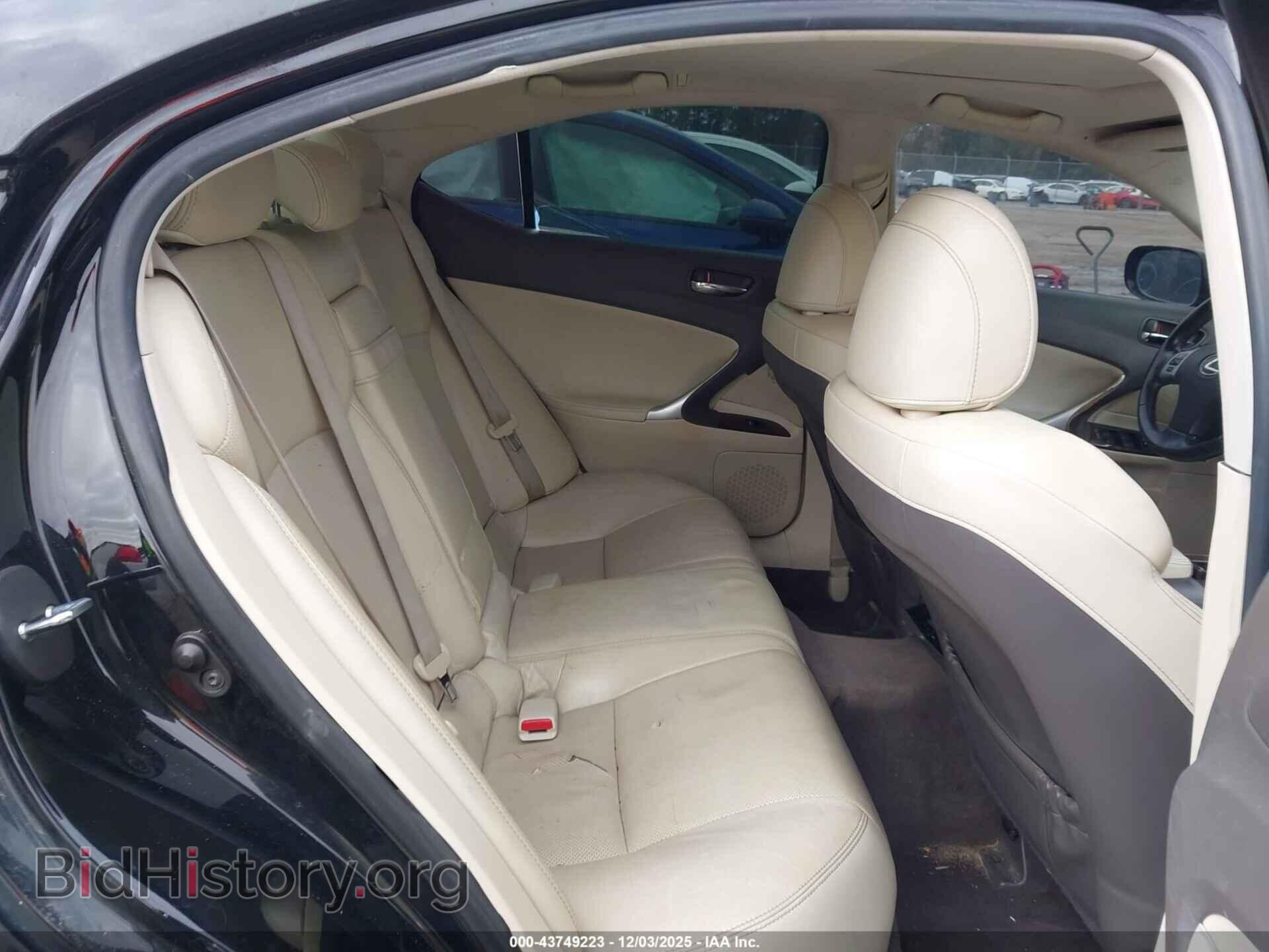 2011 LEXUS IS 250 - VIN: JTHBF5C28B5143915 - Photo 8