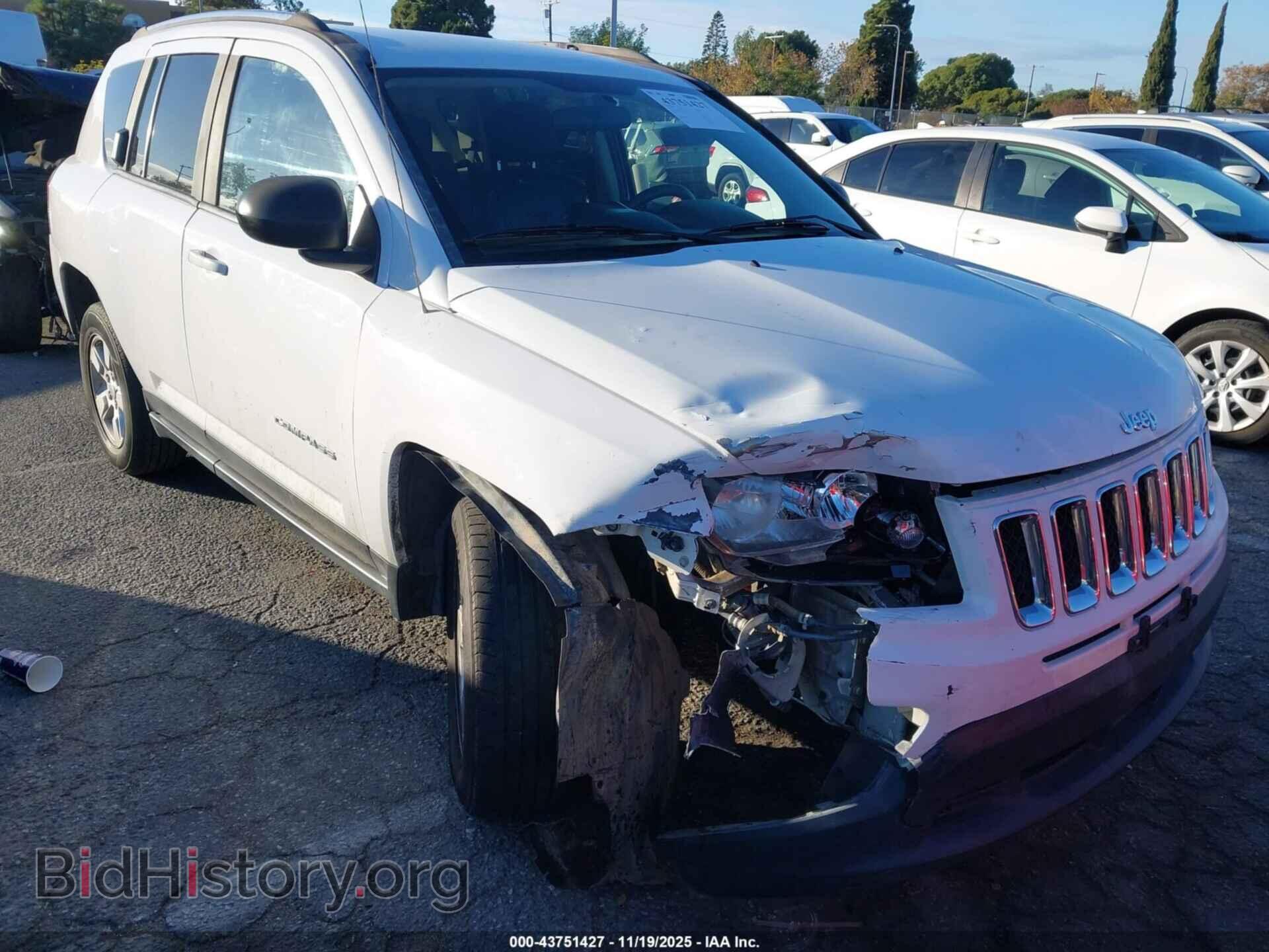 Photo 1C4NJCBA3FD138210 - JEEP COMPASS 2015