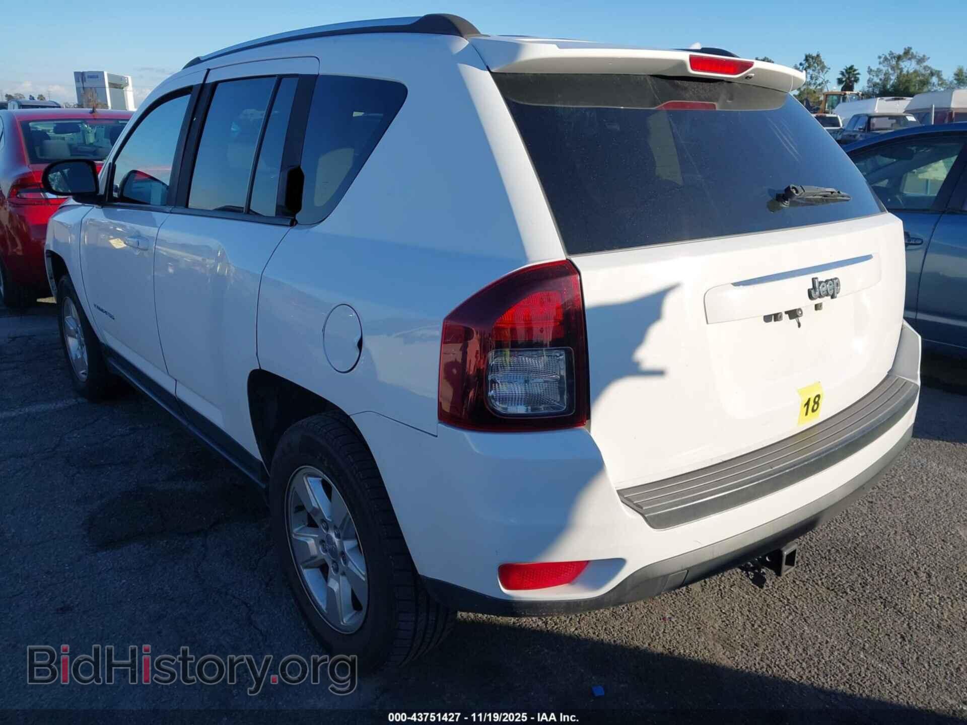 2015 JEEP COMPASS - VIN: 1C4NJCBA3FD138210 - Фото 3