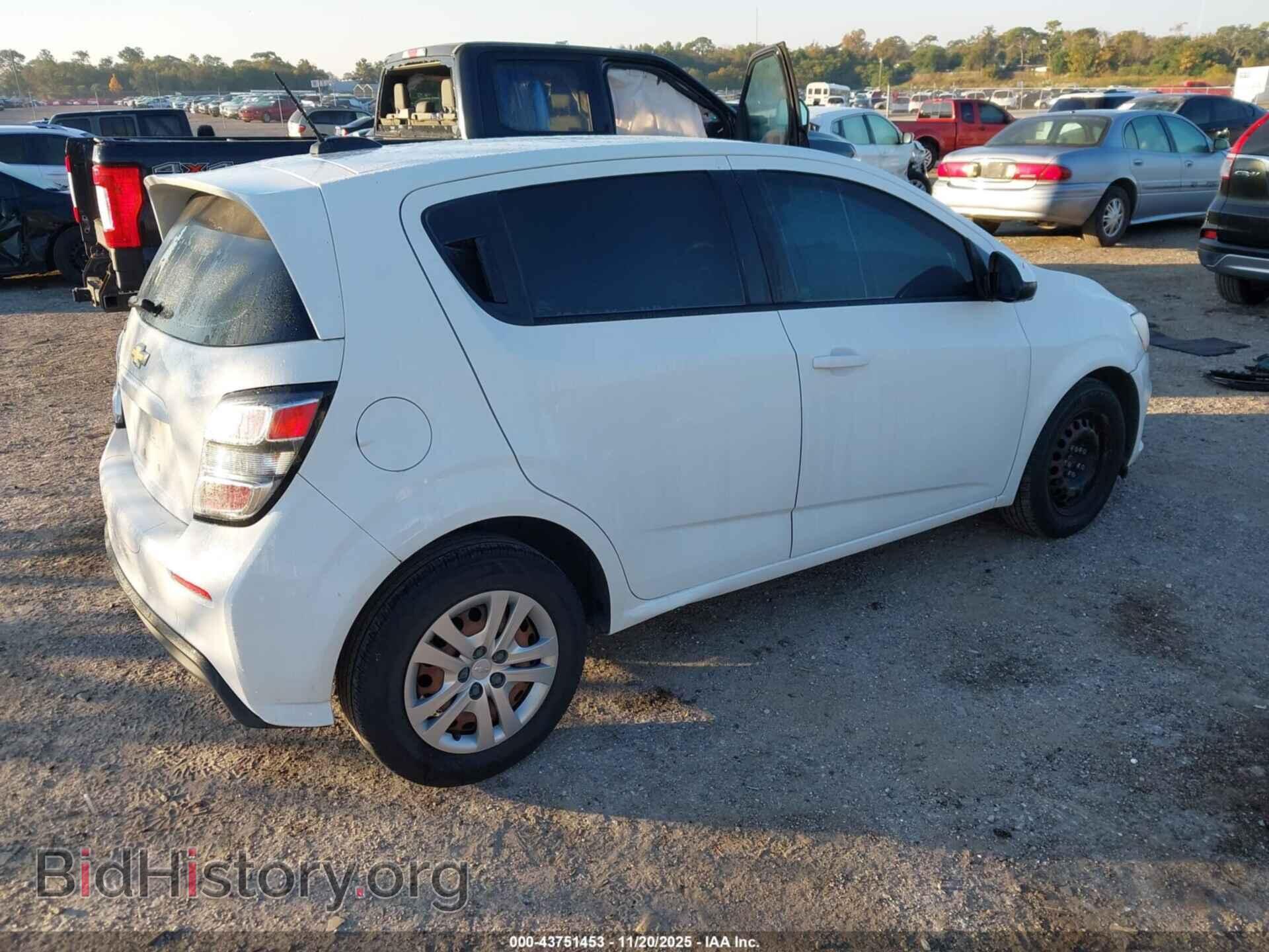 2017 CHEVROLET SONIC - VIN: 1G1JG6SH4H4156383 - Фото 4
