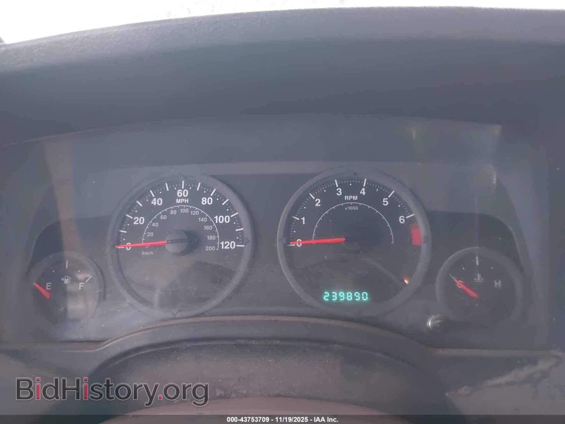 2008 JEEP COMPASS - VIN: 1J8FT47W28D537470 - Фото 7
