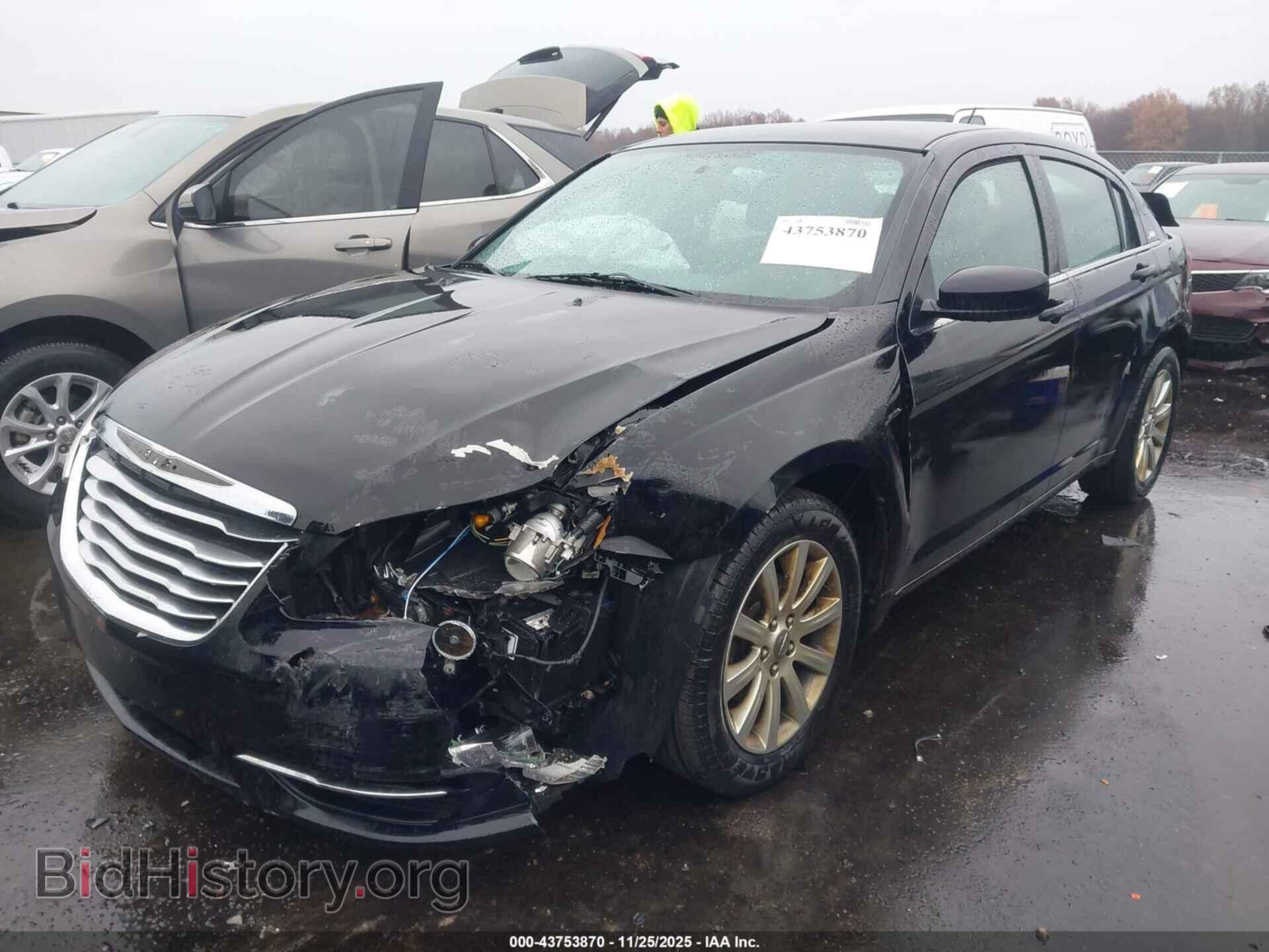 2013 CHRYSLER 200 - VIN: 1C3CCBBB7DN655459 - Photo 2