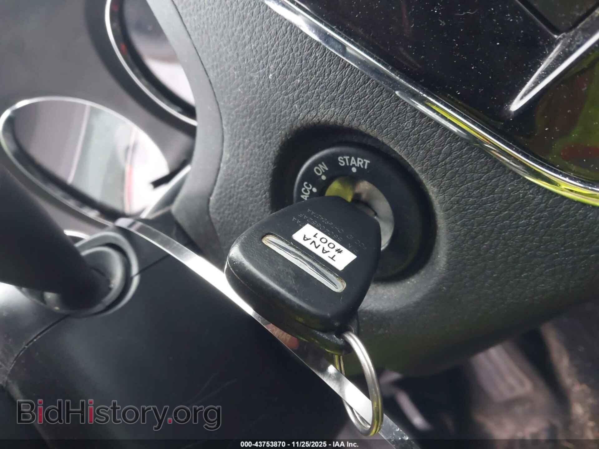 2013 CHRYSLER 200 - VIN: 1C3CCBBB7DN655459 - Photo 11