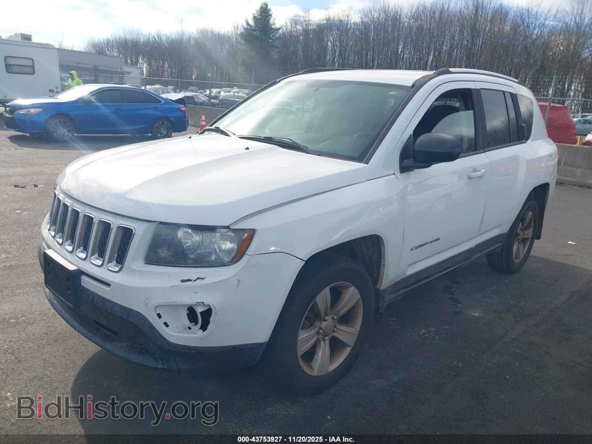 2014 JEEP COMPASS - VIN: 1C4NJDBB3ED842310 - Фото 2