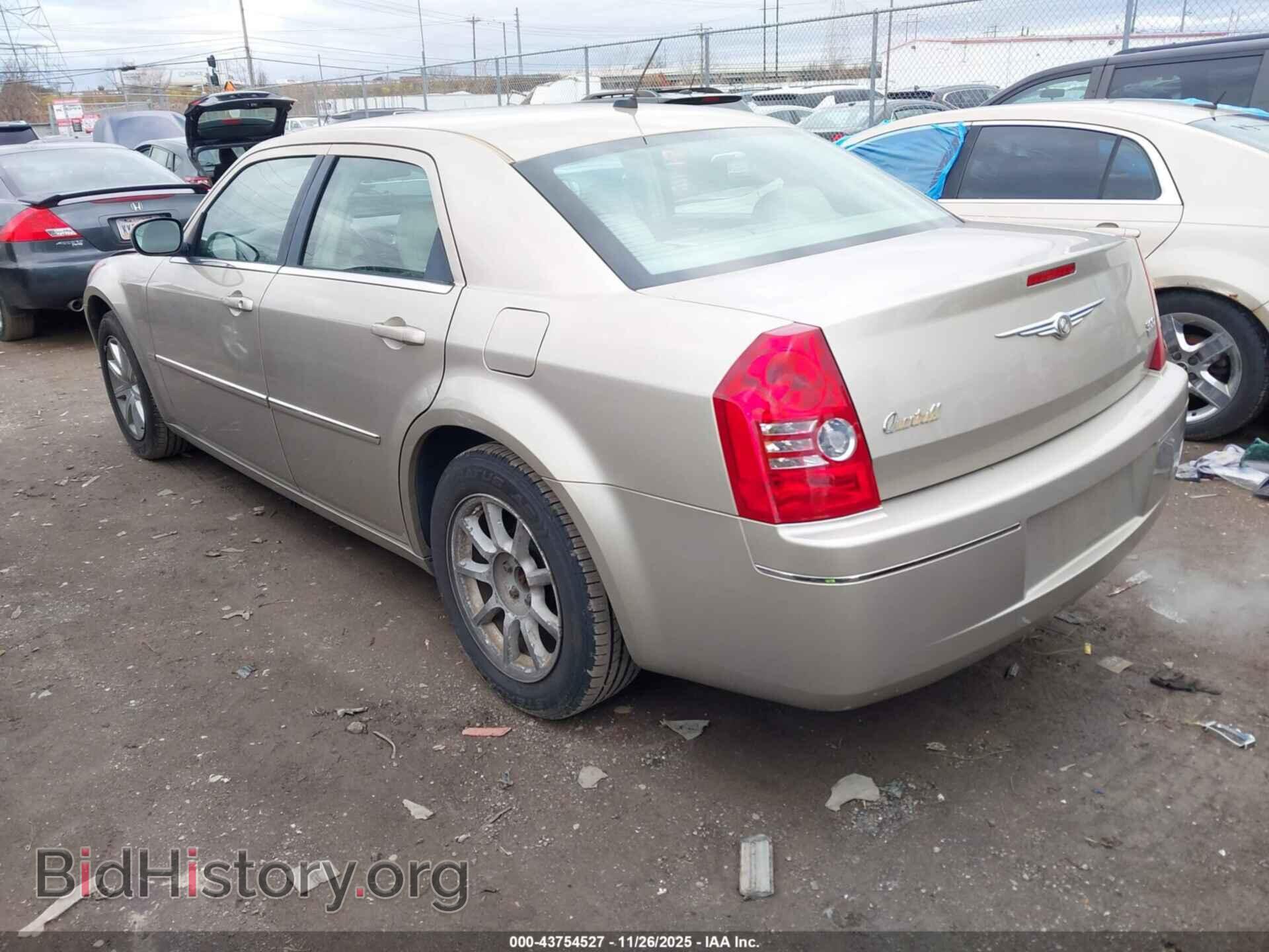 2008 CHRYSLER 300 - VIN: 2C3LA53G78H268443 - Фото 3