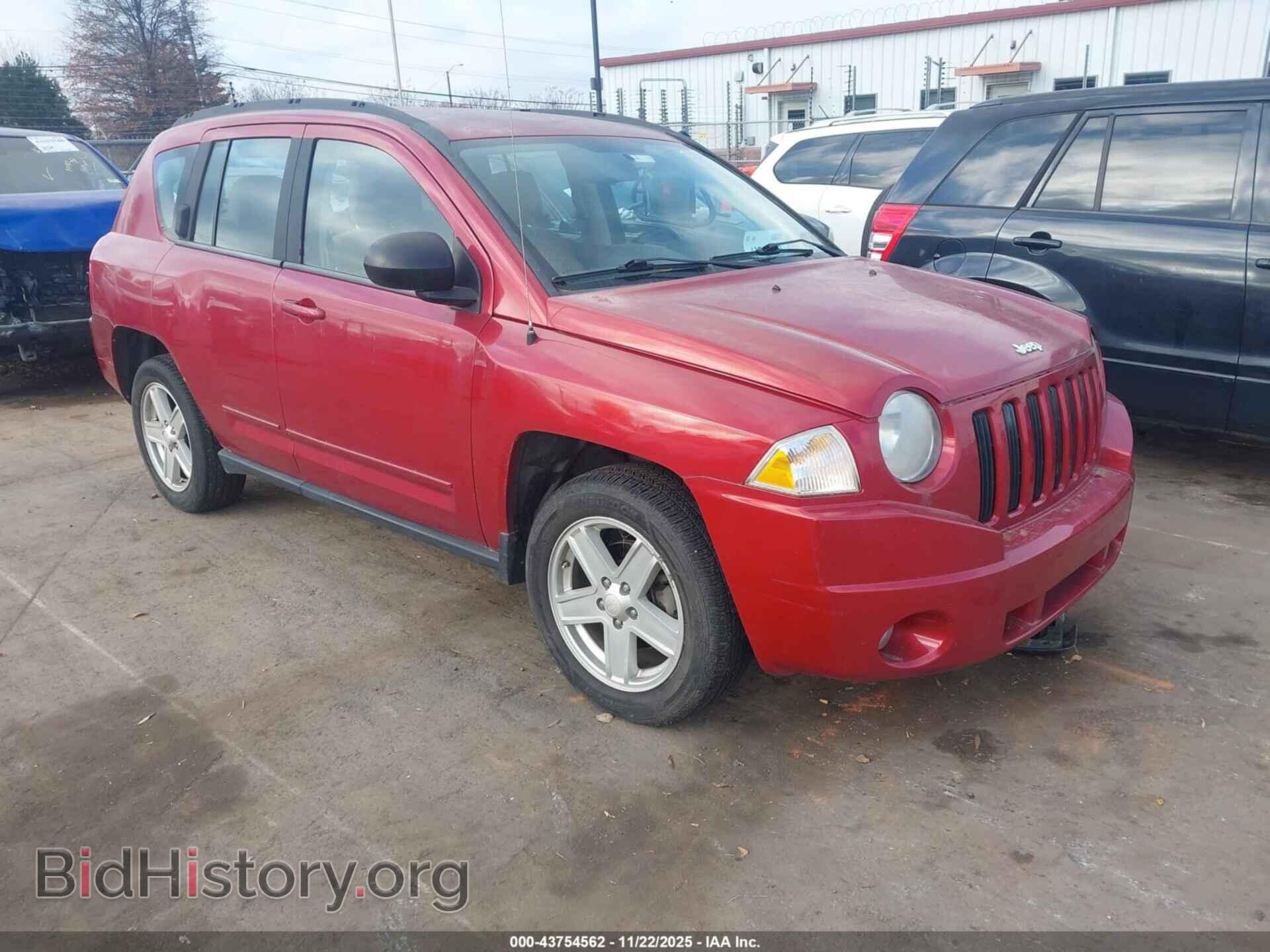 Photo 1J4NT4FB8AD549592 - JEEP COMPASS 2010