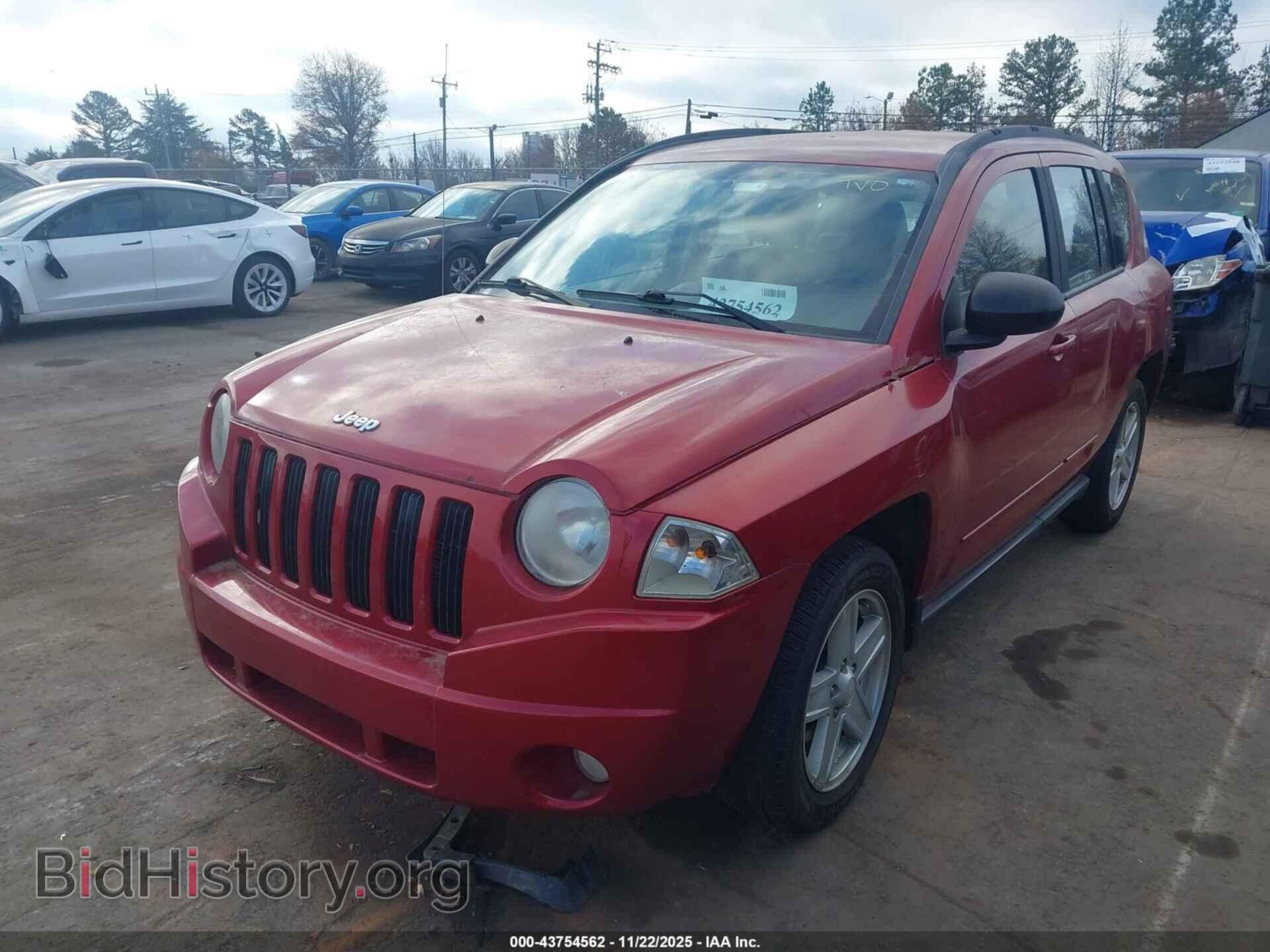 2010 JEEP COMPASS - VIN: 1J4NT4FB8AD549592 - Фото 2