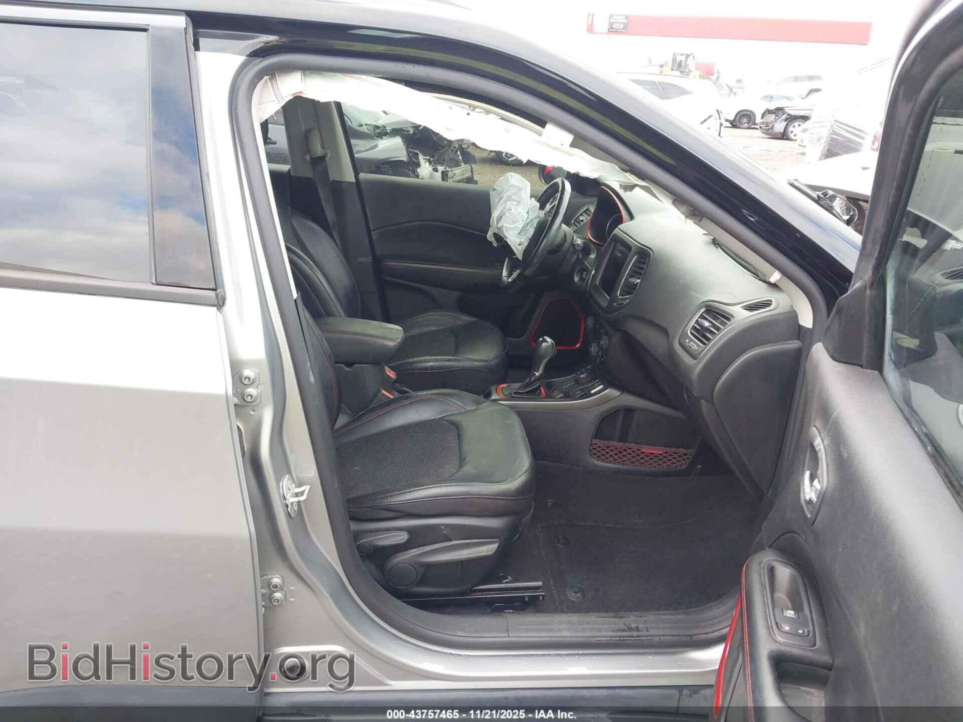 2020 JEEP COMPASS - VIN: 3C4NJDDB9LT106721 - Фото 5