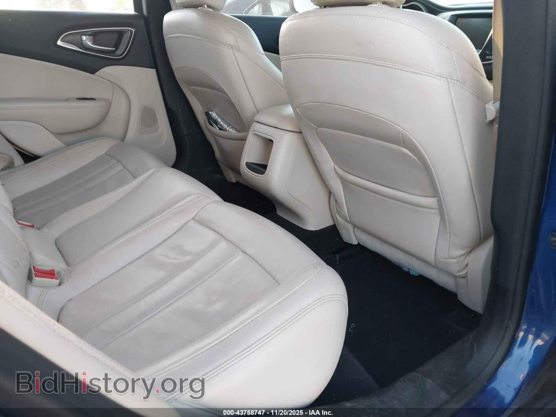 2017 CHRYSLER 200 - VIN: 1C3CCCAB4HN509887 - Фото 8