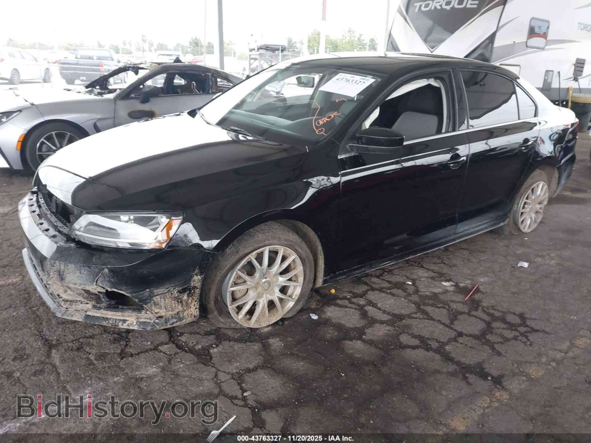 2017 VOLKSWAGEN JETTA - VIN: 3VW2B7AJ2HM385750 - Фото 2