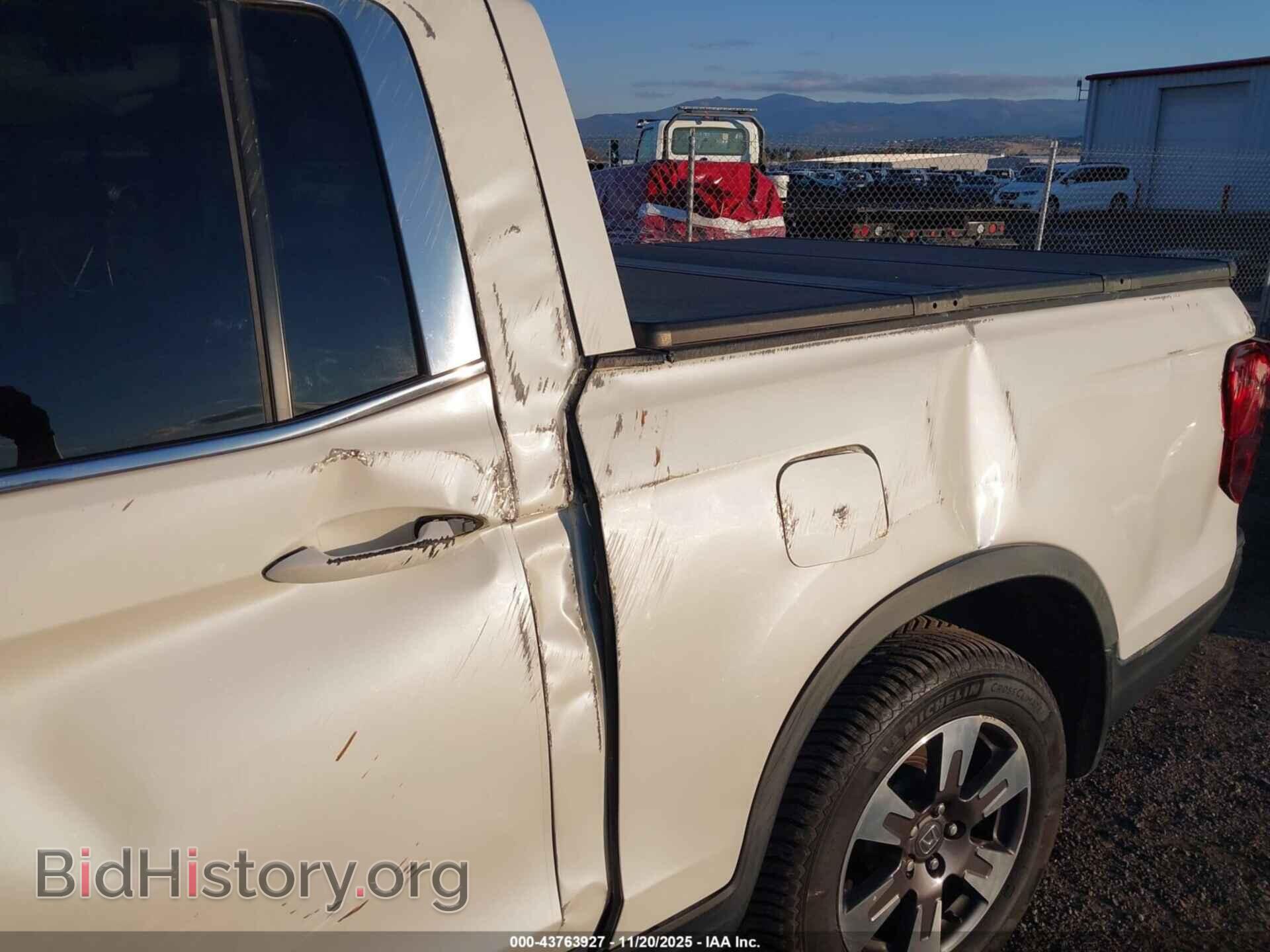 2017 HONDA RIDGELINE - VIN: 5FPYK3F63HB001898 - Фото 13