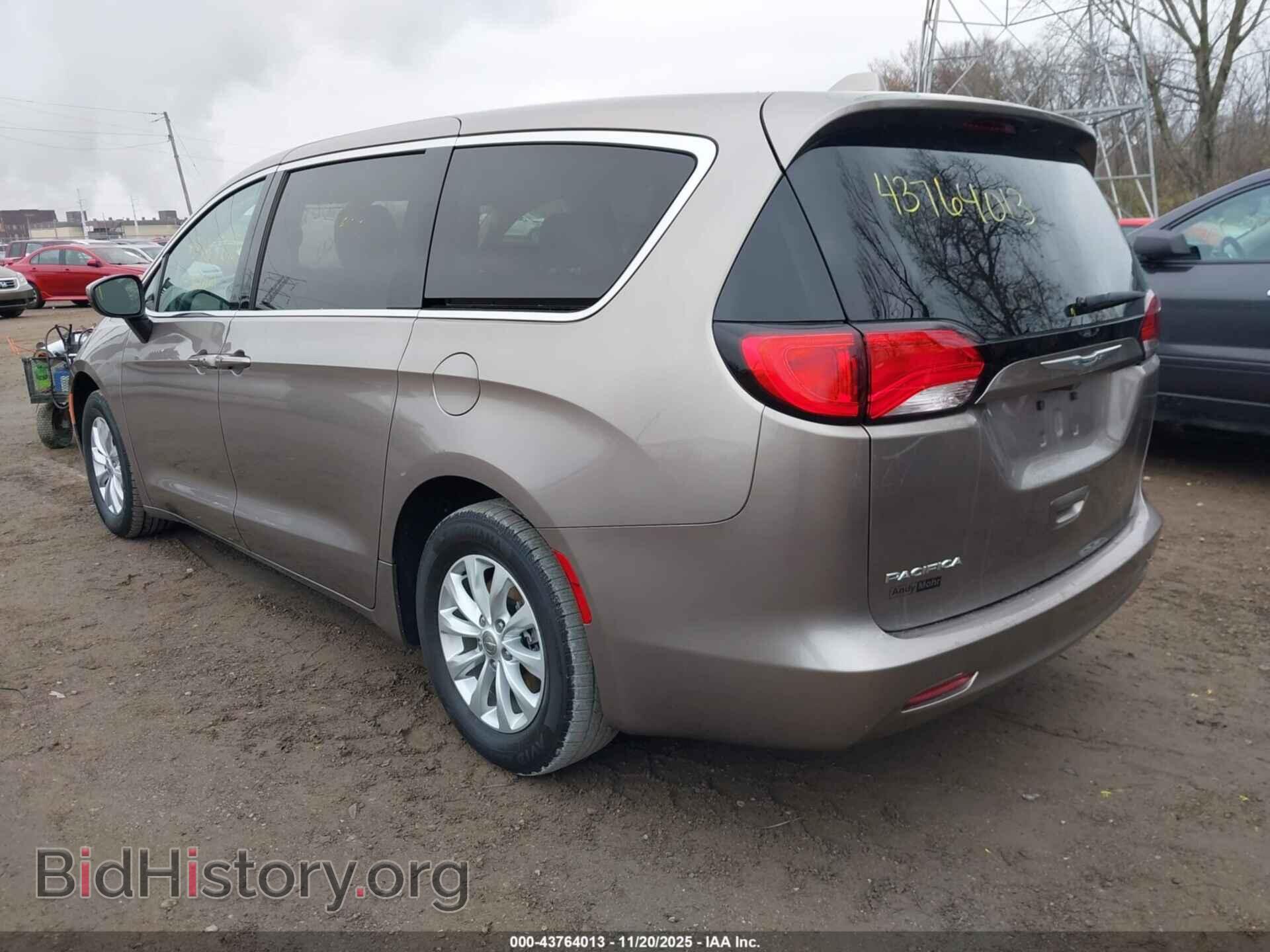 2017 CHRYSLER PACIFICA - VIN: 2C4RC1DG2HR585497 - Photo 3