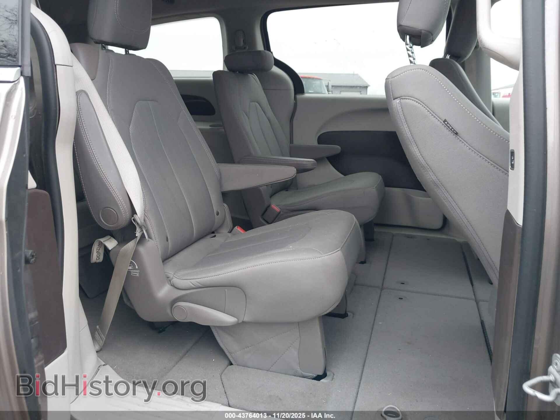 2017 CHRYSLER PACIFICA - VIN: 2C4RC1DG2HR585497 - Photo 8