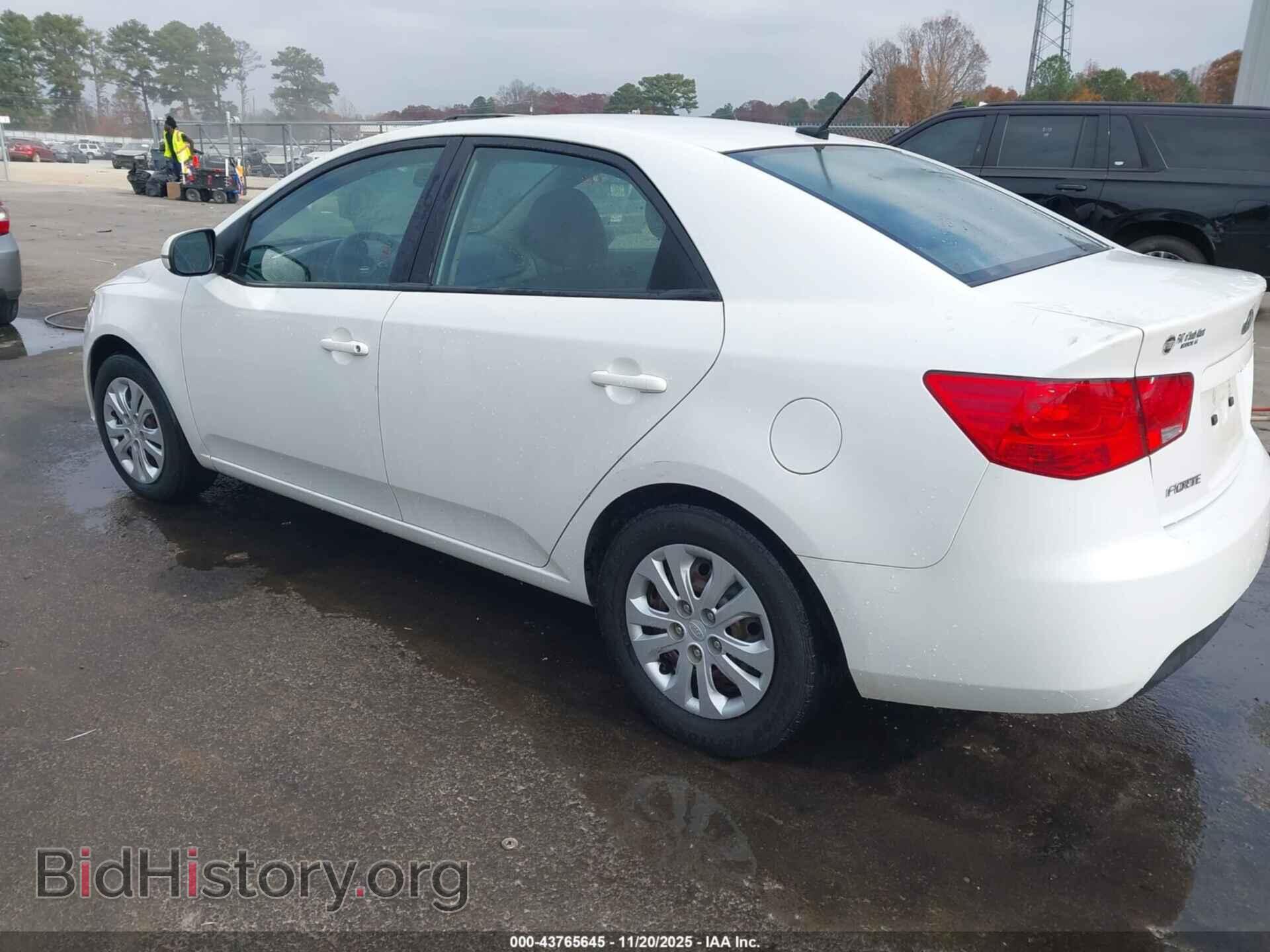 2012 KIA FORTE - VIN: KNAFU4A22C5586985 - Фото 3