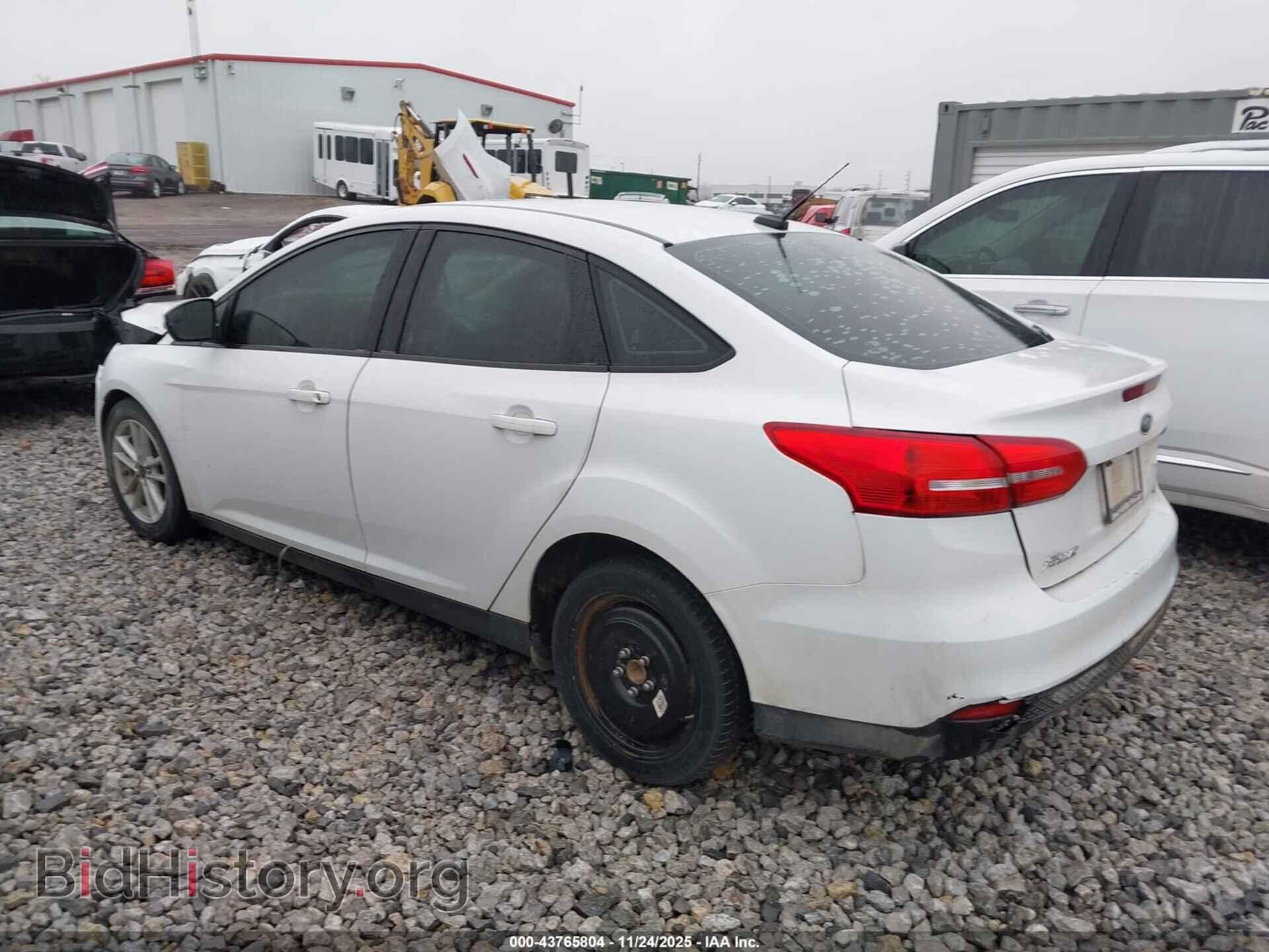 2017 FORD FOCUS - VIN: 1FADP3F20HL337517 - Фото 3