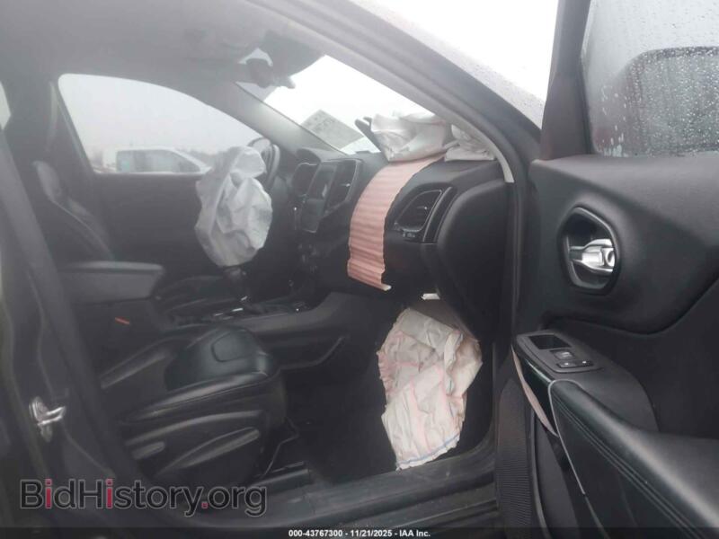 2021 Jeep CHEROKEE (VIN 1C4PJLLB3MD169308) — фото 5 из 17