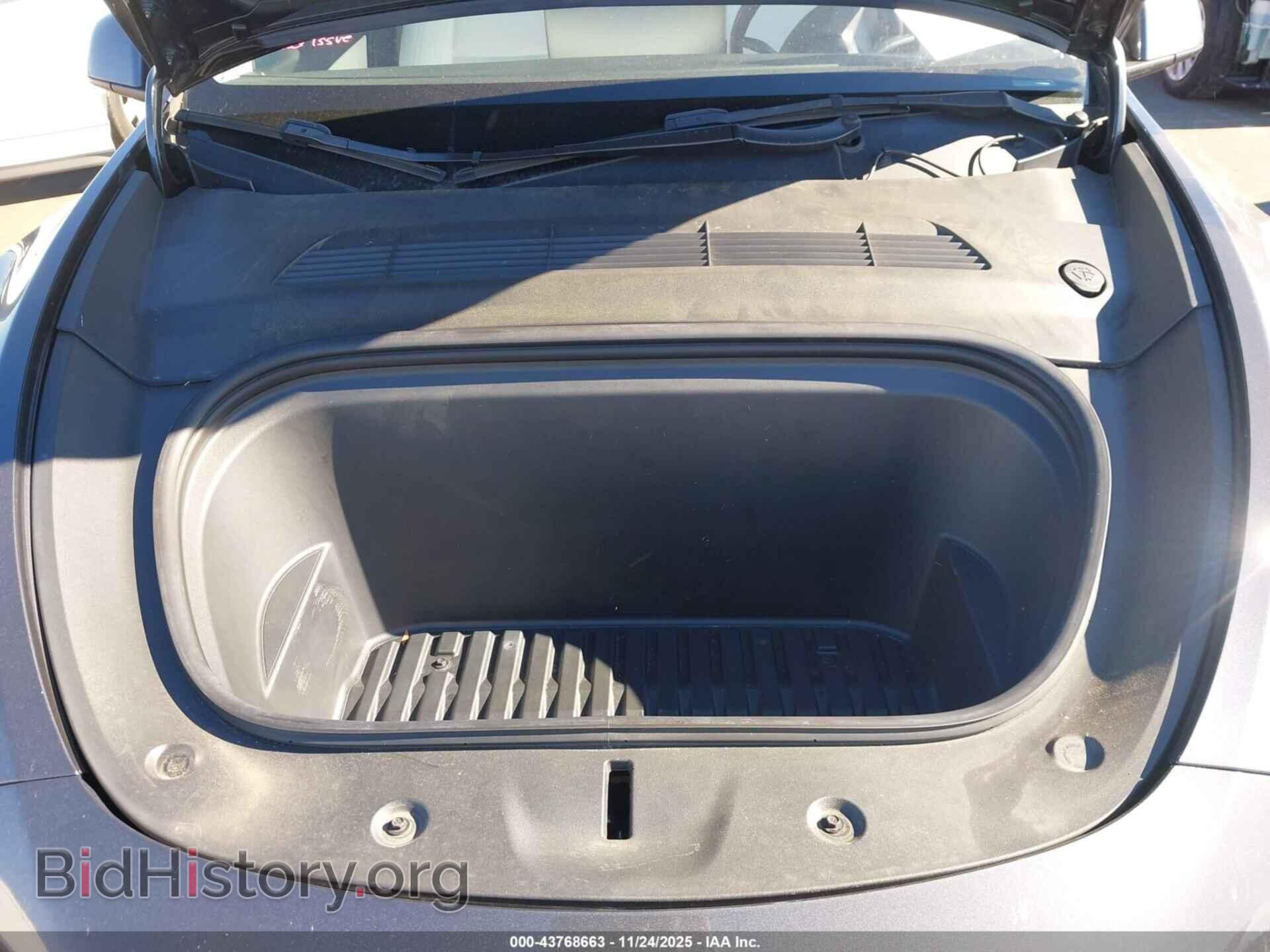 2022 TESLA MODEL Y - VIN: 7SAYGDEE8NF311908 - Фото 10