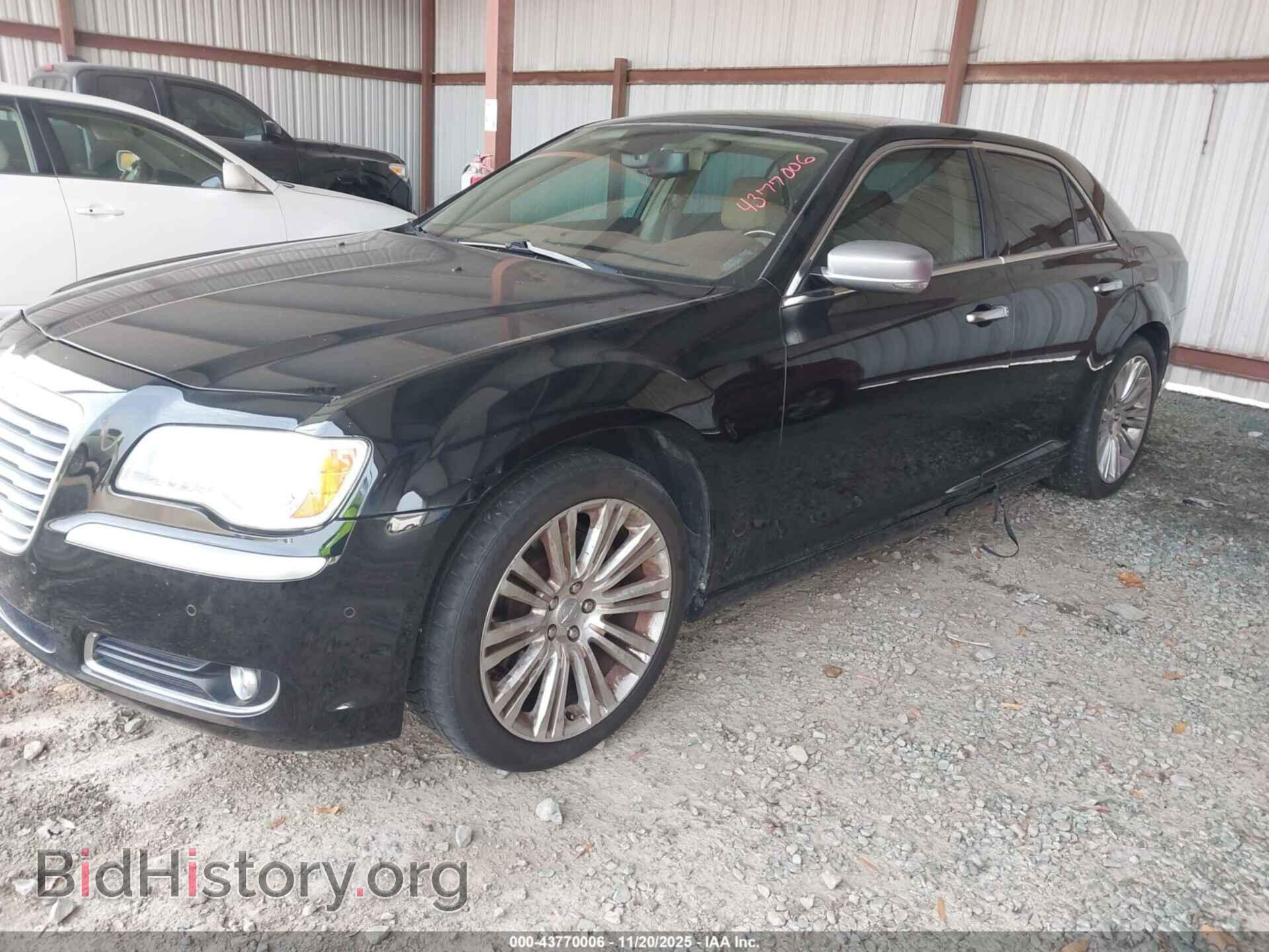 2012 CHRYSLER 300C - VIN: 2C3CCAPT2CH229164 - Фото 2