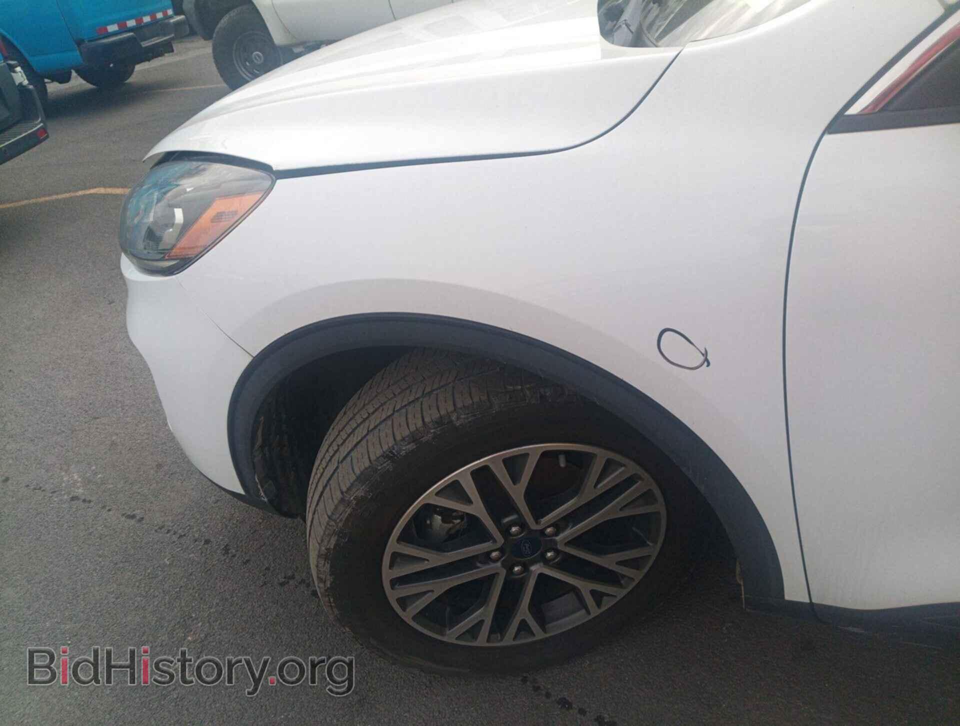 2020 FORD ESCAPE - VIN: 1FMCU9H65LUA61271 - Photo 9