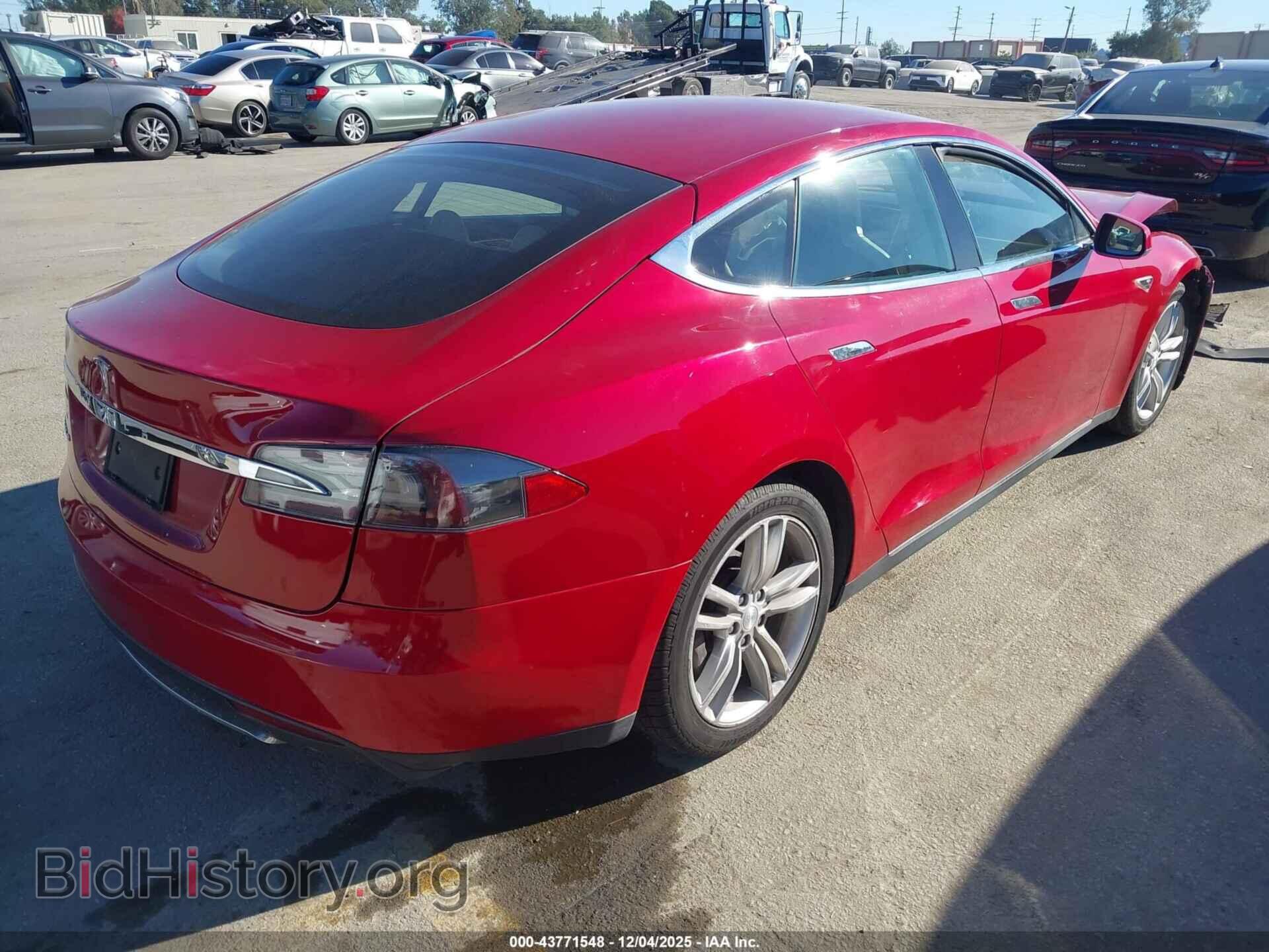 2013 TESLA MODEL S - VIN: 5YJSA1AC1DFP10598 - Photo 4
