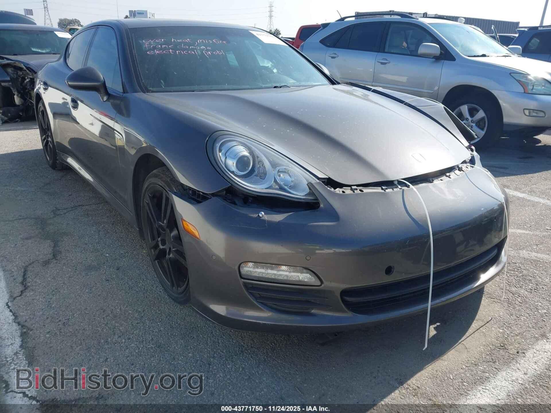 Photo WP0AA2A72DL012387 - PORSCHE PANAMERA 2013