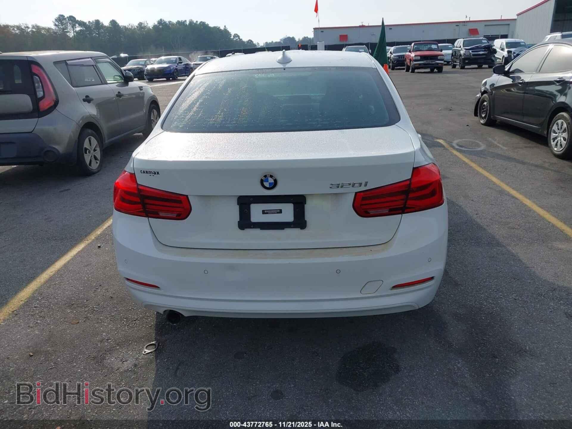 2016 BMW 320I - VIN: WBA8A9C55GK618258 - Фото 16
