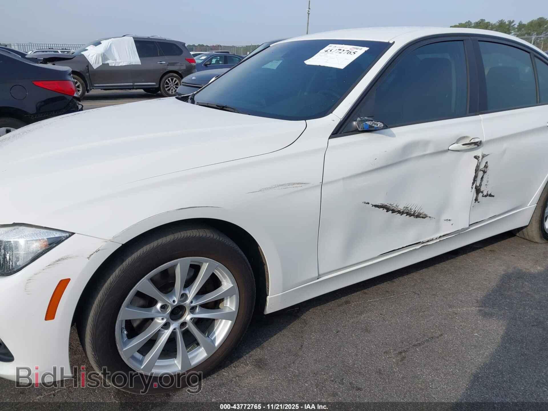 2016 BMW 320I - VIN: WBA8A9C55GK618258 - Фото 6