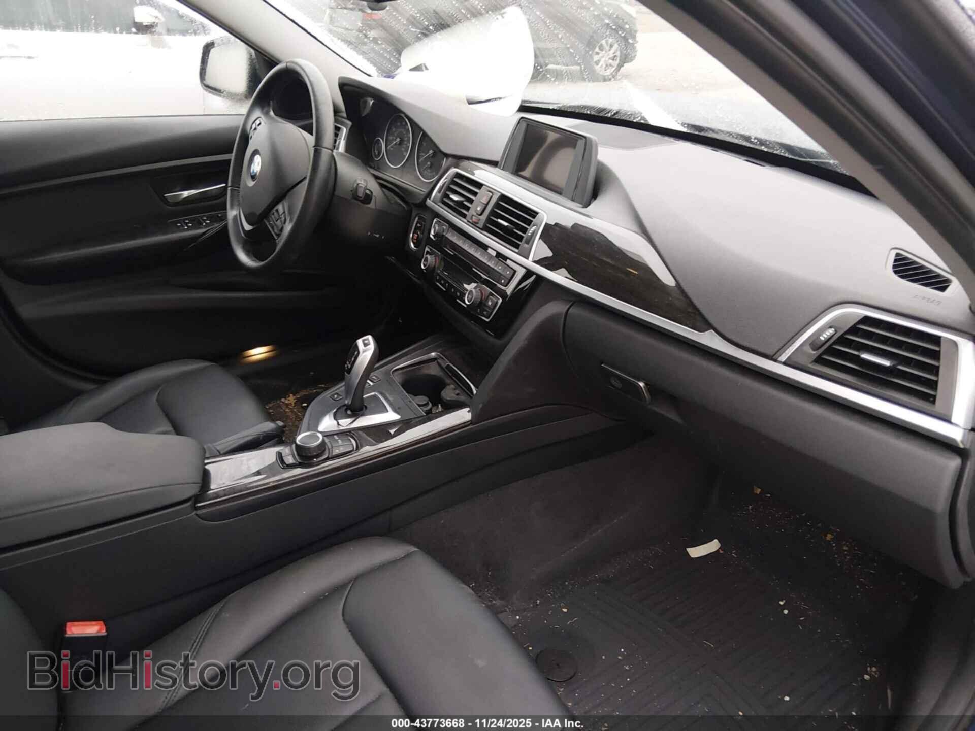 2016 BMW 320I - VIN: WBA8E5G57GNU21484 - Photo 5