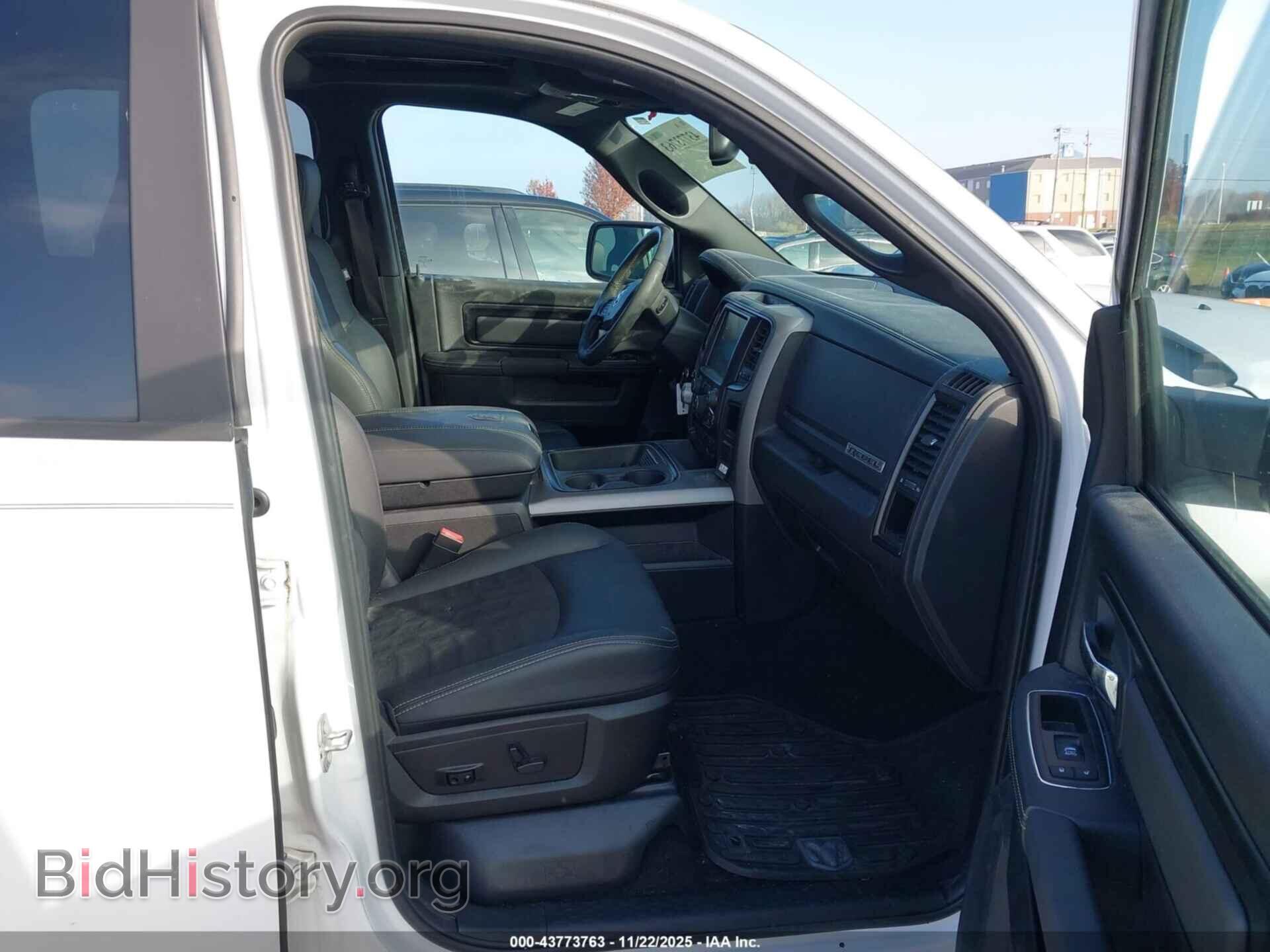 2017 RAM 1500 - VIN: 1C6RR7YT6HS812110 - Фото 5