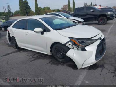 2020 Toyota COROLLA LE, белый — VIN 5YFEPRAE1LP083755, IAAI