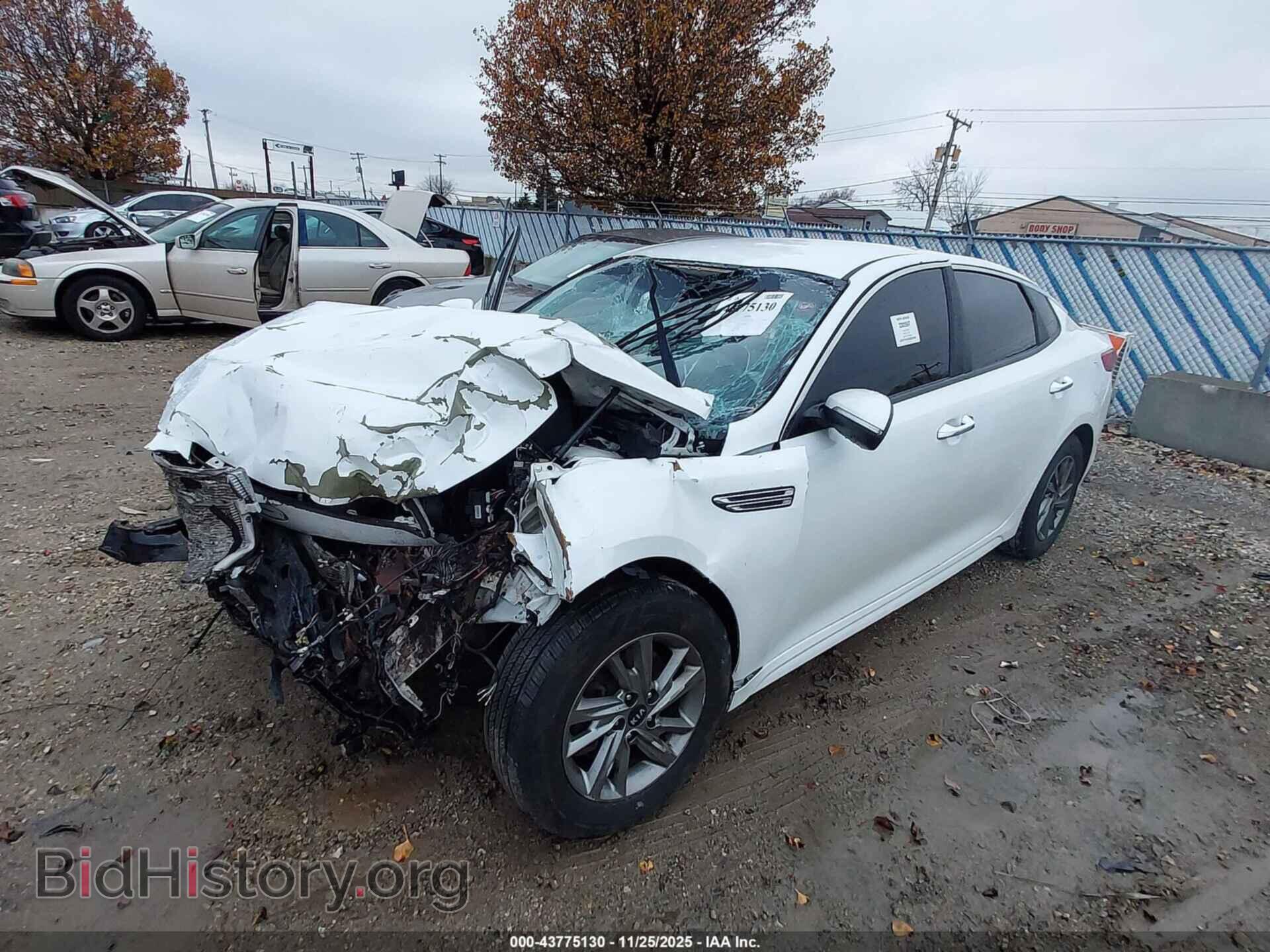 2019 KIA OPTIMA - VIN: 5XXGT4L33KG307828 - Фото 2