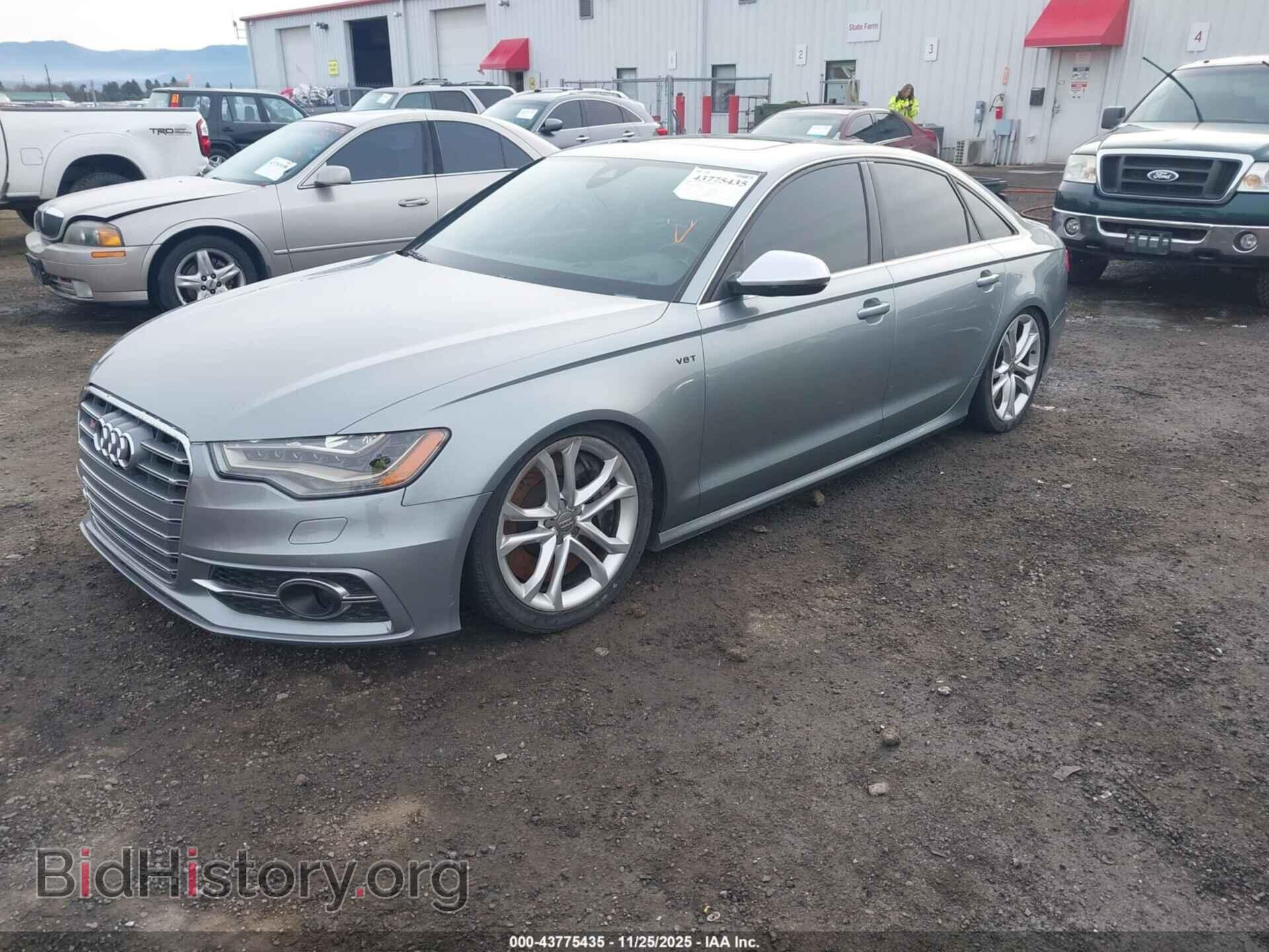 2013 AUDI S6 - VIN: WAUJ2BFC2DN060945 - Фото 2