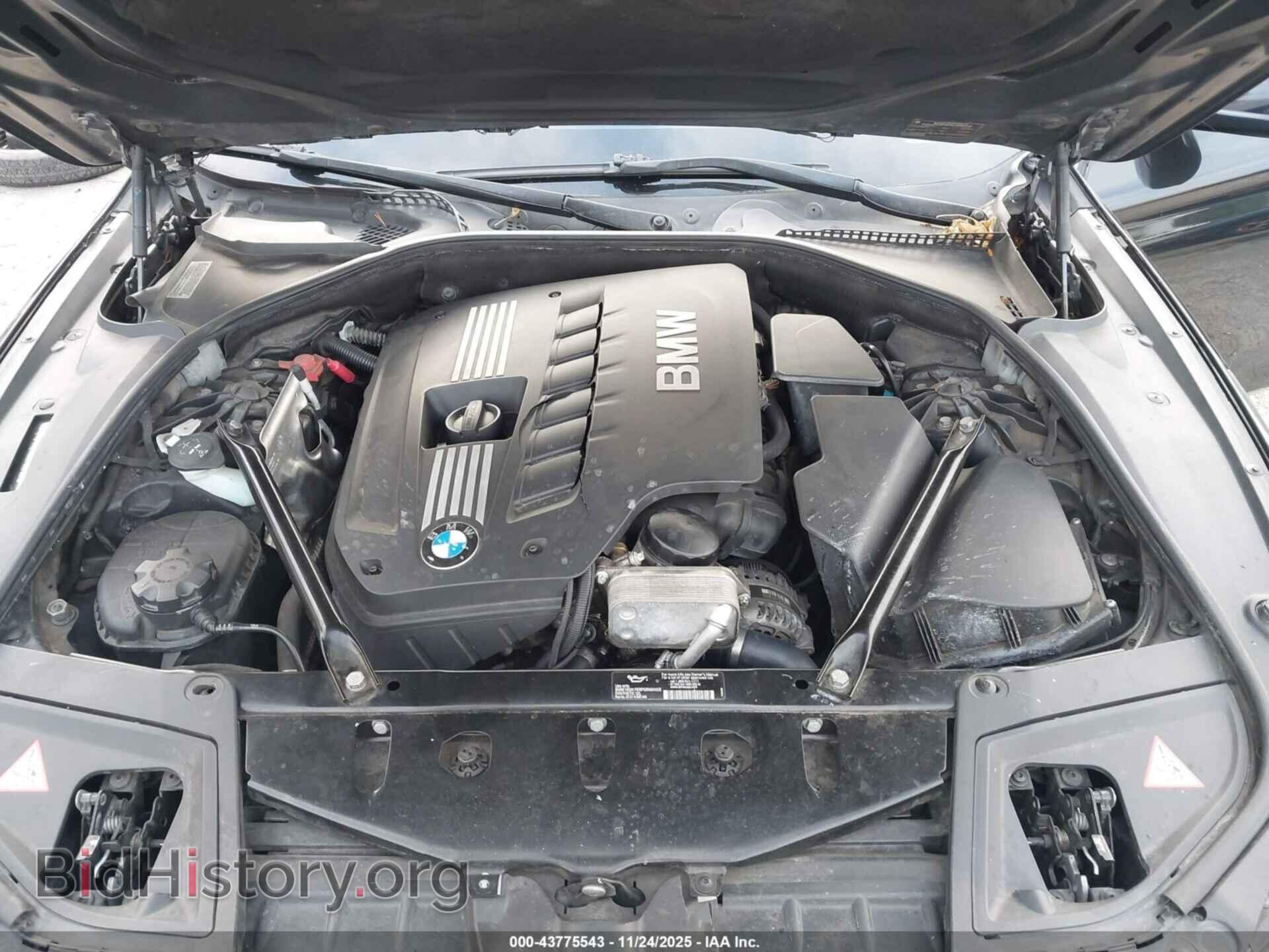 2011 BMW 528I - VIN: WBAFR1C5XBC744720 - Фото 10