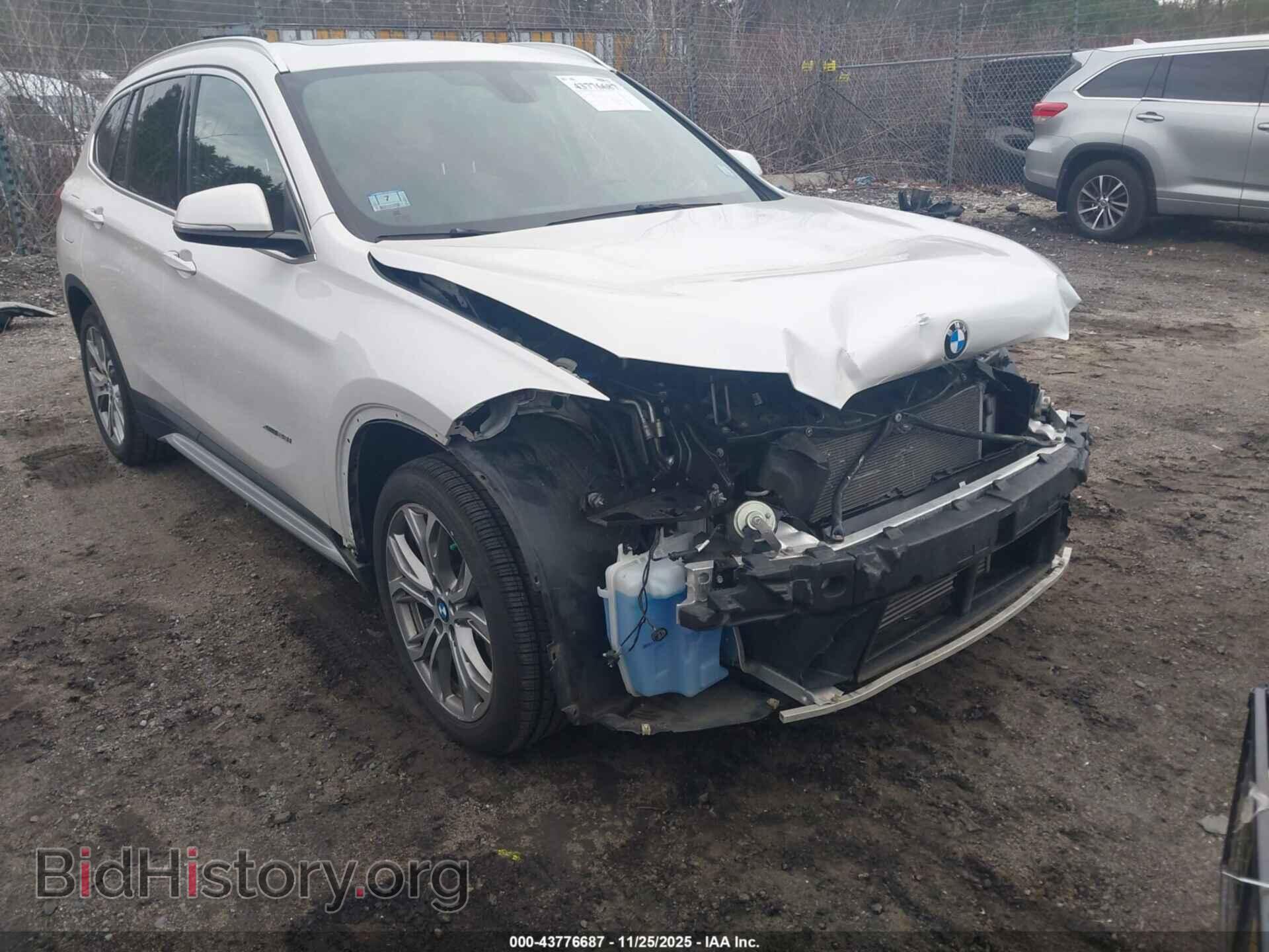 2017 BMW X1 - VIN: WBXHT3C33H5F72265 - Фото 6