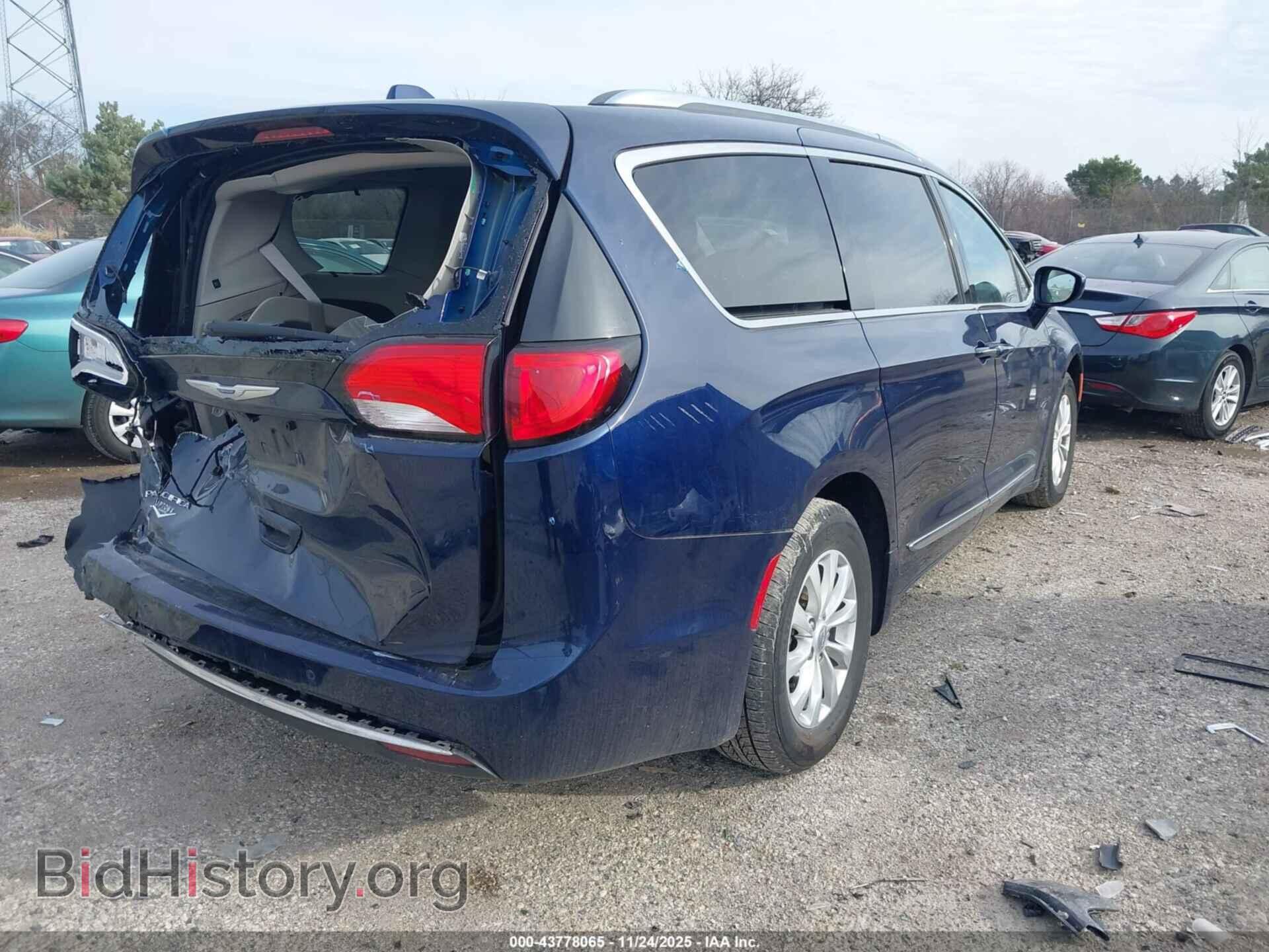 2018 CHRYSLER PACIFICA - VIN: 2C4RC1EG1JR139569 - Фото 4