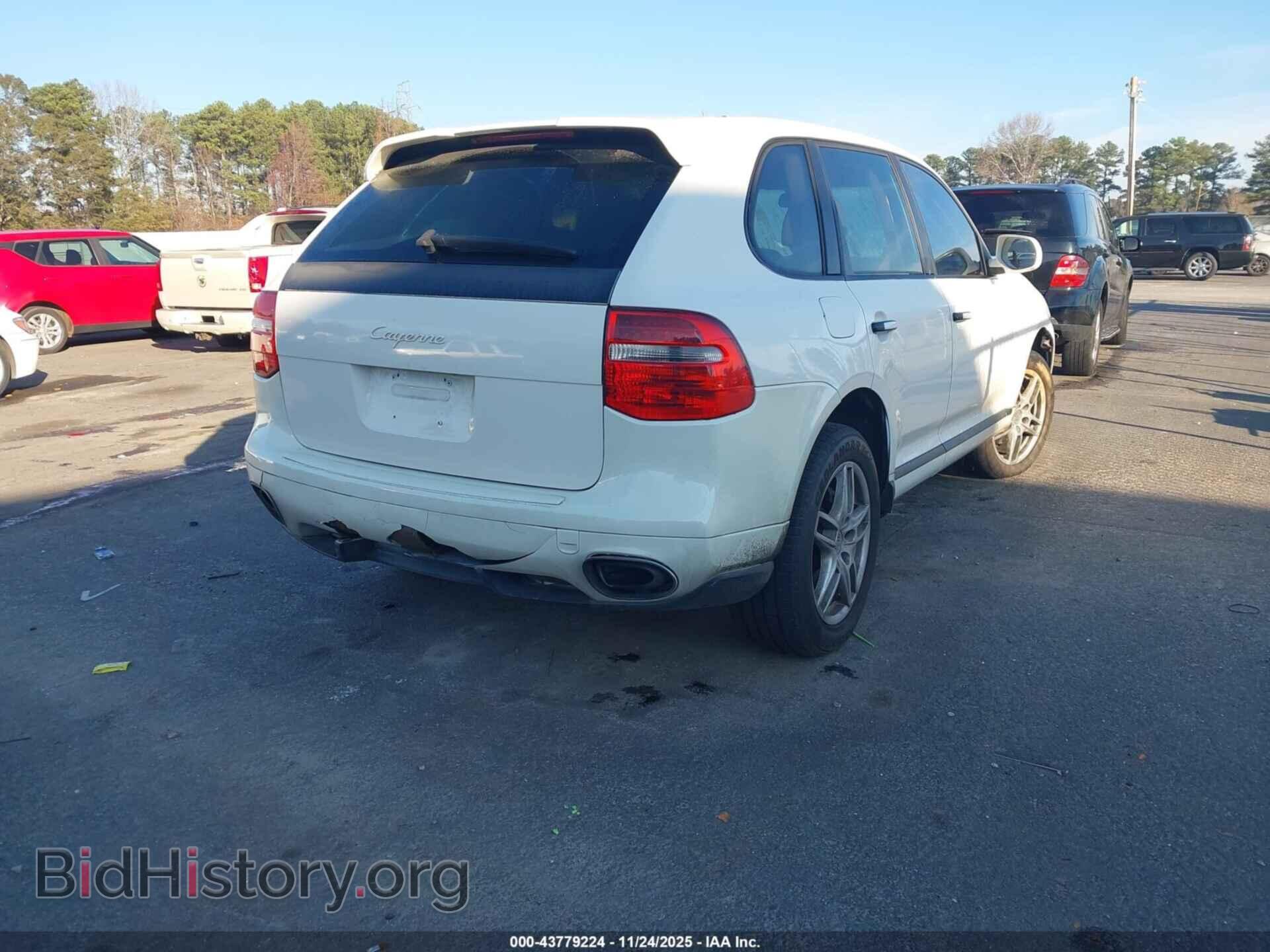 2010 PORSCHE CAYENNE - VIN: WP1AA2AP3ALA05703 - Фото 4