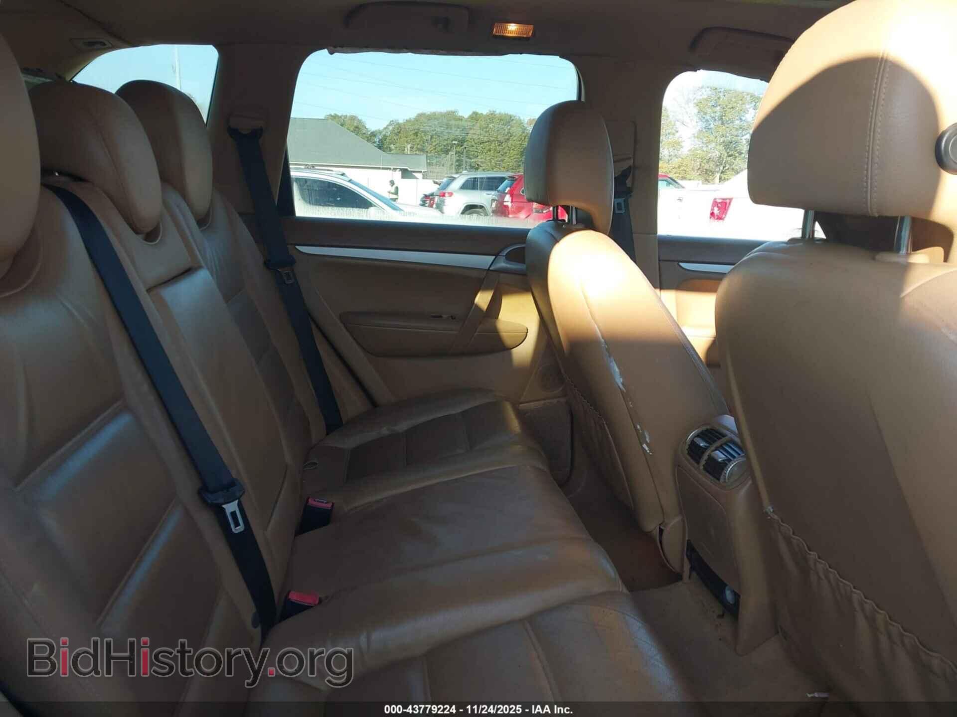 2010 PORSCHE CAYENNE - VIN: WP1AA2AP3ALA05703 - Фото 8