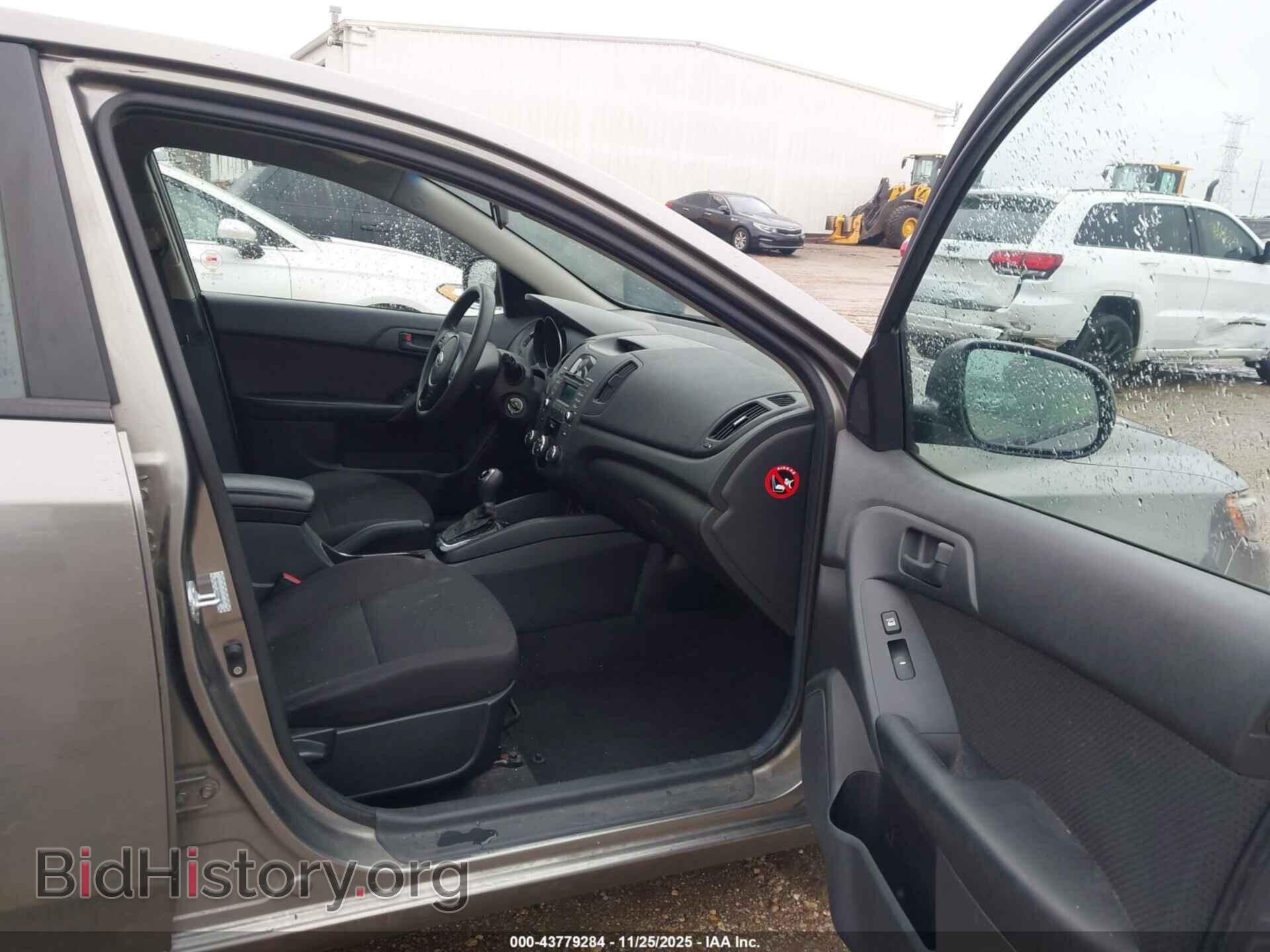 2012 KIA FORTE - VIN: KNAFU4A2XC5625189 - Фото 5