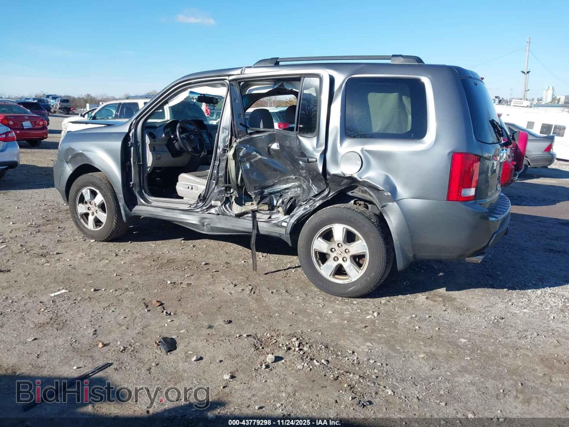 2011 HONDA PILOT - VIN: 5FNYF4H77BB061232 - Фото 3