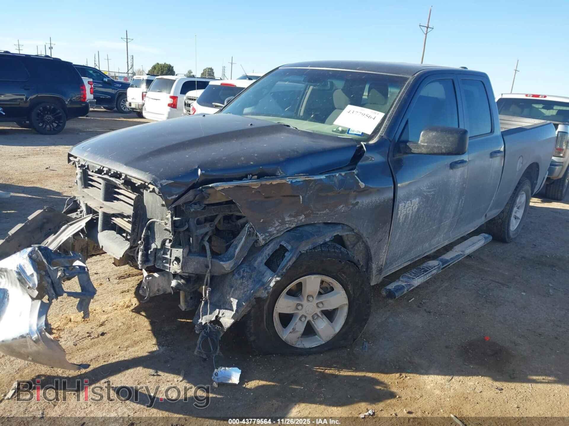 2018 RAM 1500 - VIN: 1C6RR6FG8JS324962 - Фото 2