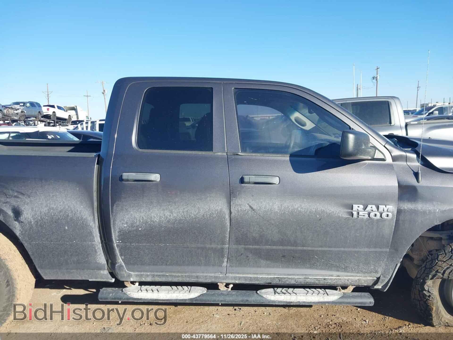2018 RAM 1500 - VIN: 1C6RR6FG8JS324962 - Фото 13