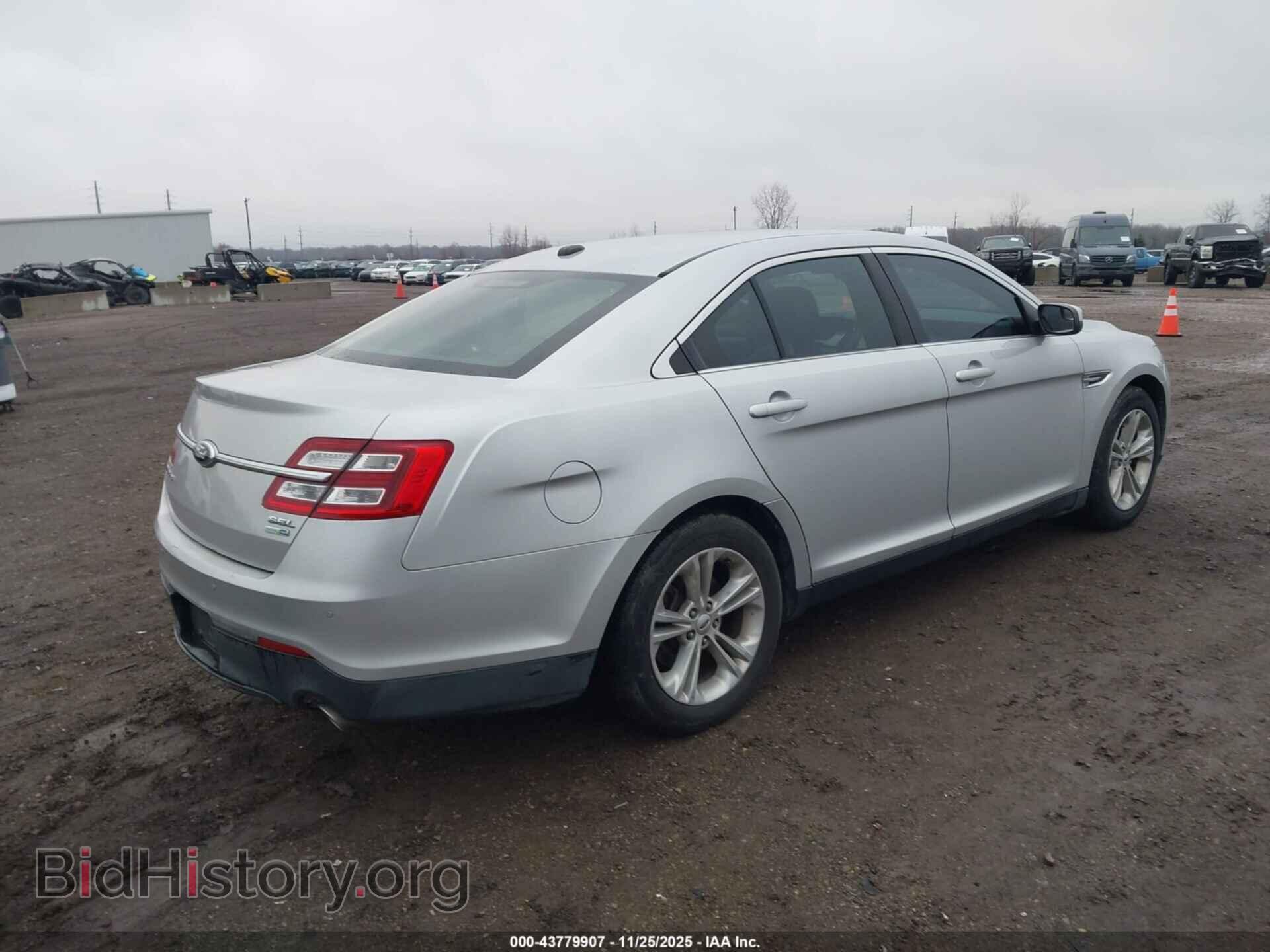 2013 FORD TAURUS - VIN: 1FAHP2H86DG208357 - Фото 4